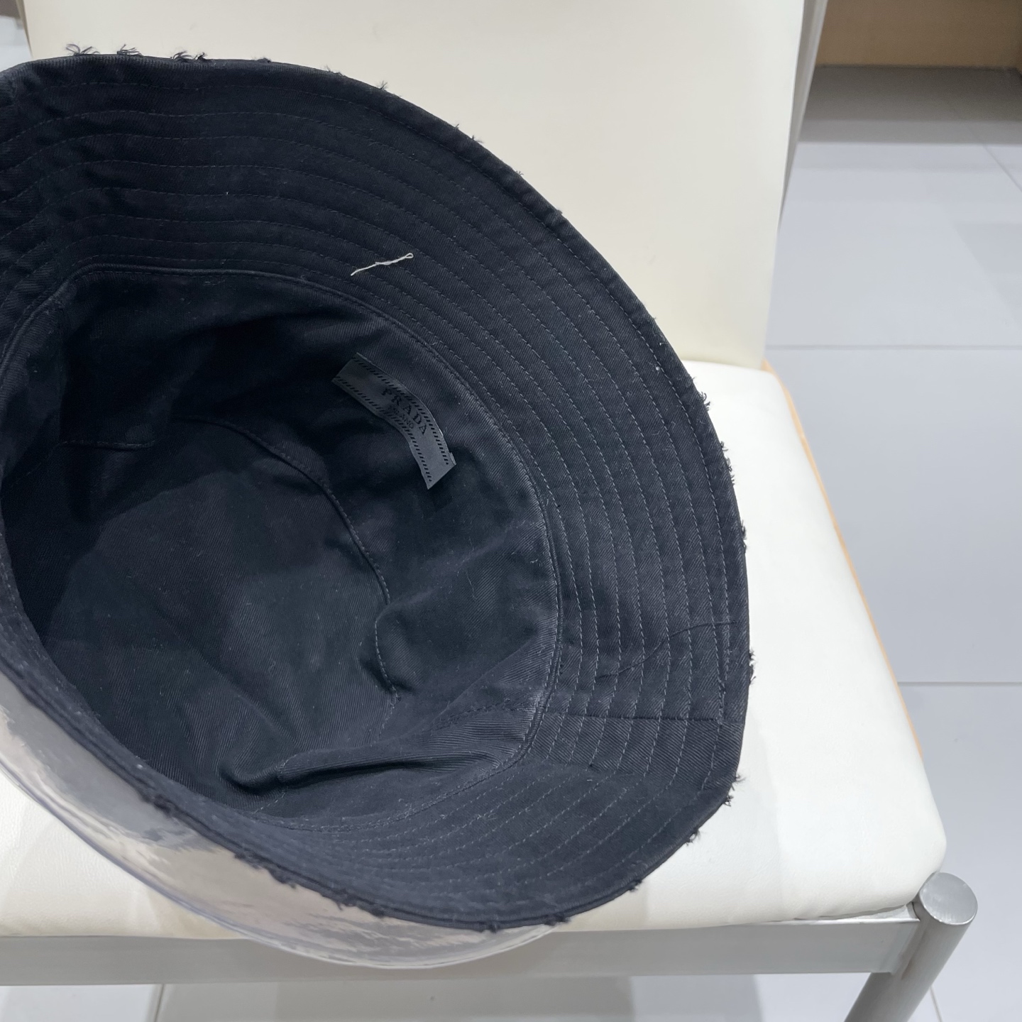  PRADA普拉达渔夫帽，帆布帽，头围57cm