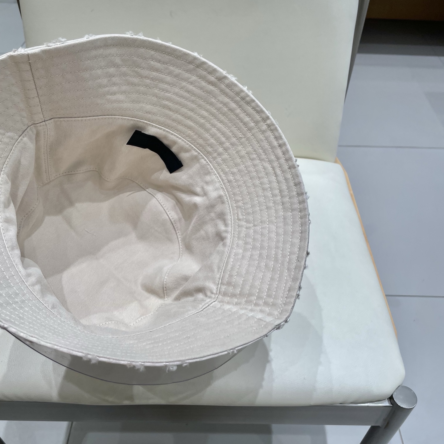  PRADA普拉达渔夫帽，帆布帽，头围57cm