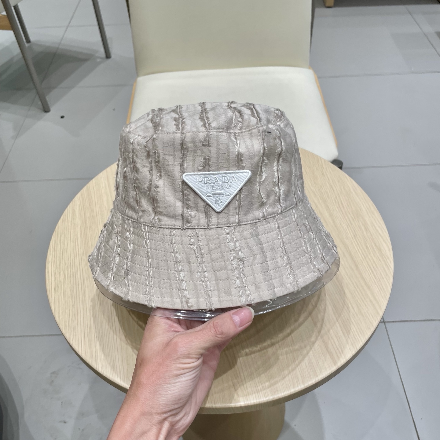  PRADA普拉达渔夫帽，帆布帽，头围57cm