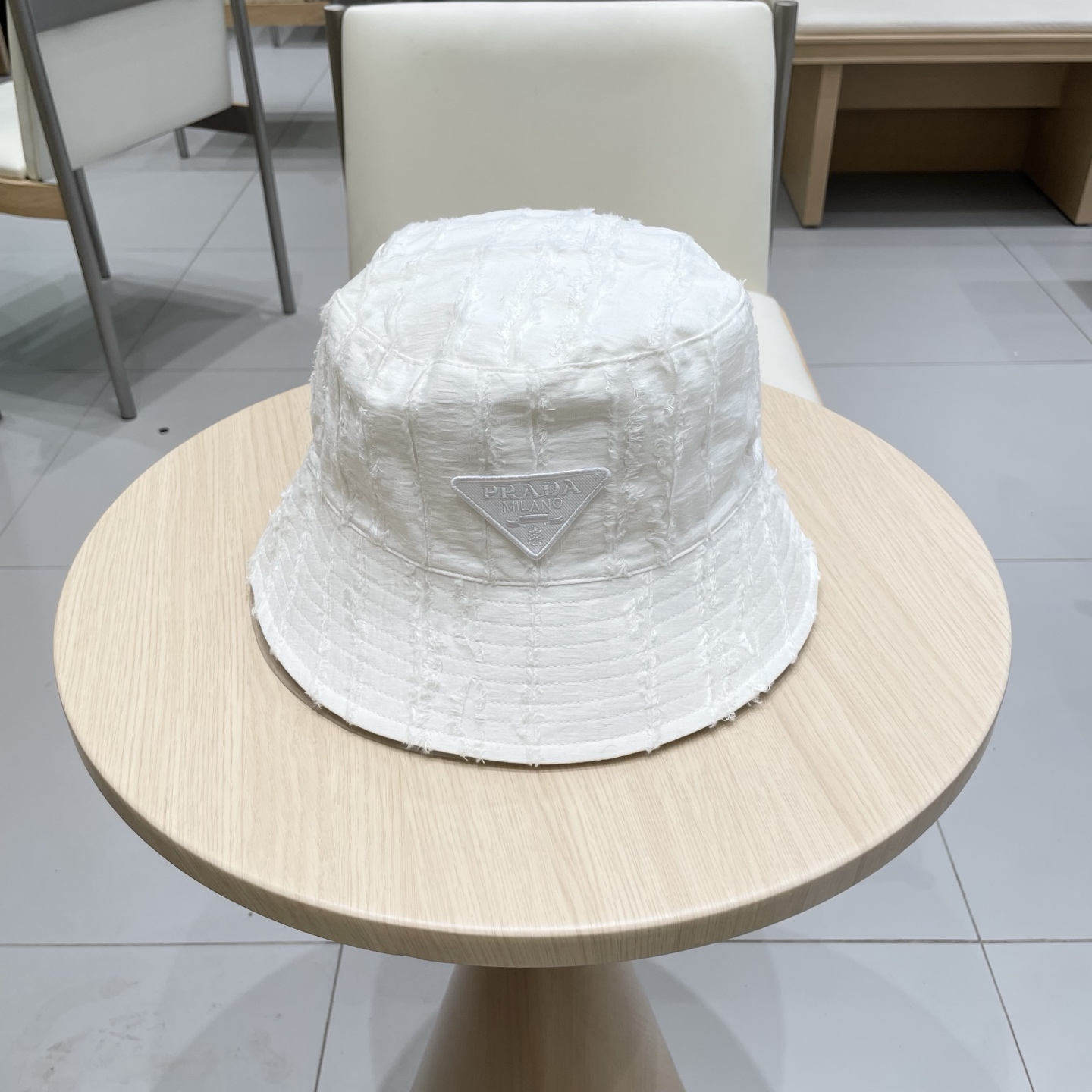 NO:220652,PRADA Prada fisherman hat, canvas hat, head circumference 57cm hat Fisherman hat Baseball hat Knit hat, hat, prada, prada, espadrilles, hats19860909PRADA普拉达渔夫帽,帆布帽,头围57cm帽子渔夫帽棒球帽针织帽,帽子,prada,prada,espadrilles,hats,hat