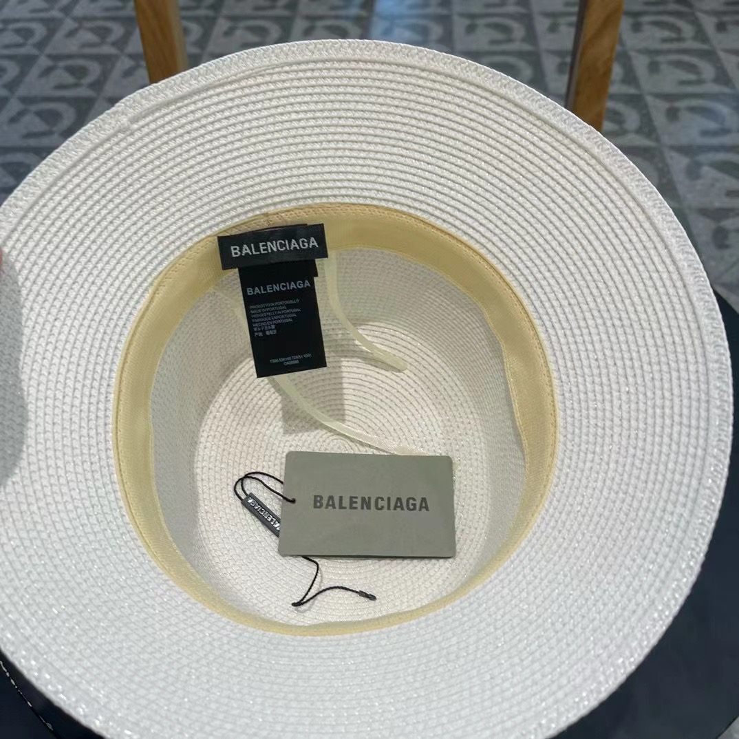 Balenciaga（巴黎世家）2025早春新款韩版休闲时尚，质地硬朗，手感非常好，名媛必备！遮阳帽女
