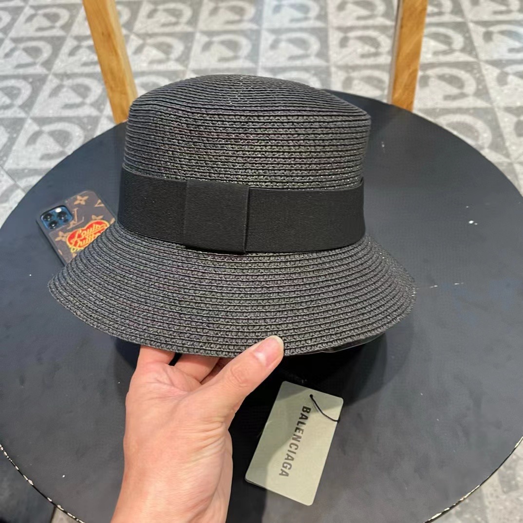  Balenciaga（巴黎世家）2025早春新款韩版休闲时尚，质地硬朗，手感非常好，名媛必备！遮阳帽女