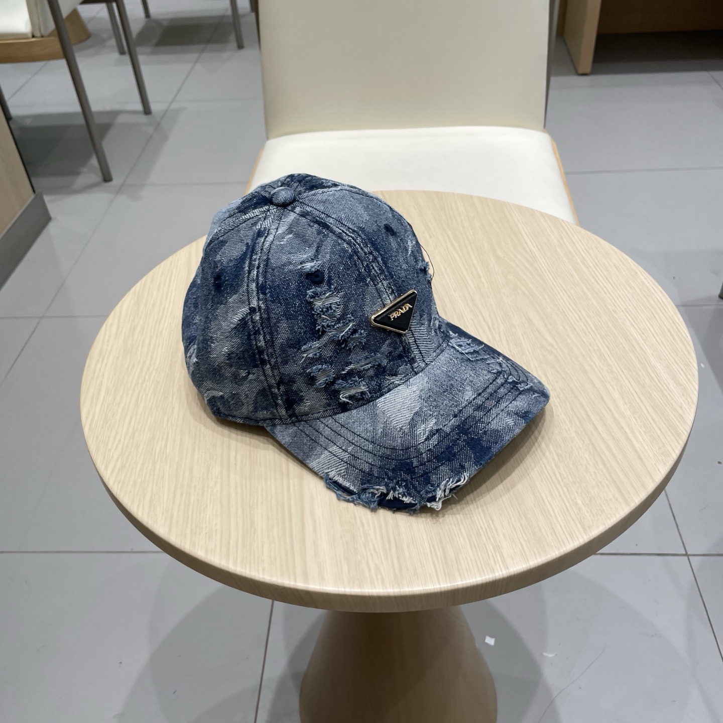 Prada普拉达 2025早秋新款大牌款棒球帽，经典款男女通用