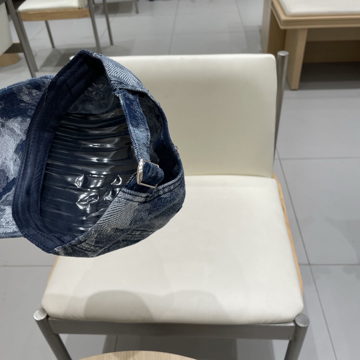  Prada普拉达 2025早秋新款大牌款棒球帽，经典款男女通用