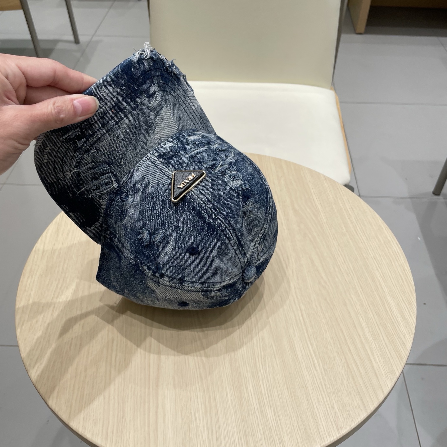  Prada普拉达 2025早秋新款大牌款棒球帽，经典款男女通用