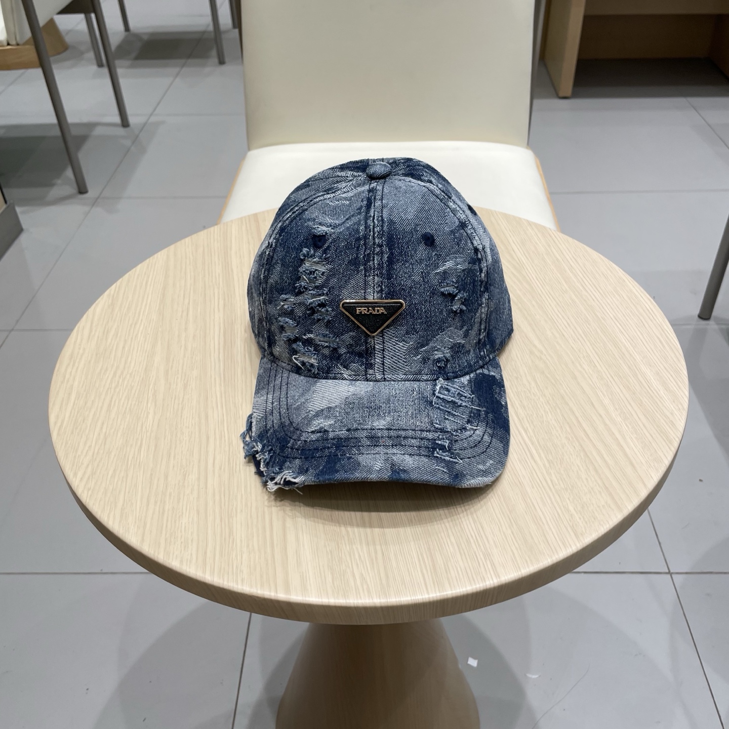  Prada普拉达 2025早秋新款大牌款棒球帽，经典款男女通用