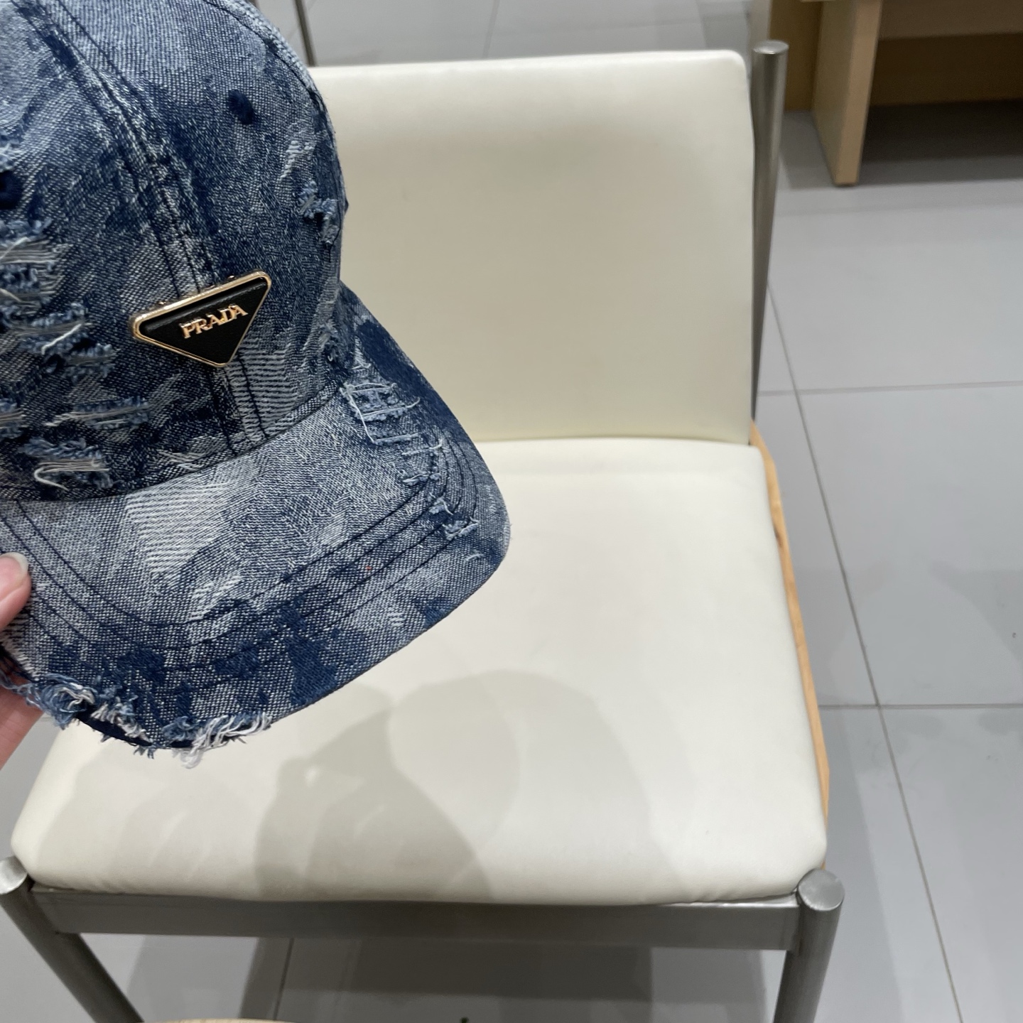  Prada普拉达 2025早秋新款大牌款棒球帽，经典款男女通用