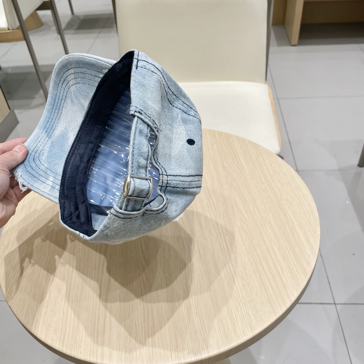  Prada普拉达 2025早秋新款大牌款棒球帽，经典款男女通用