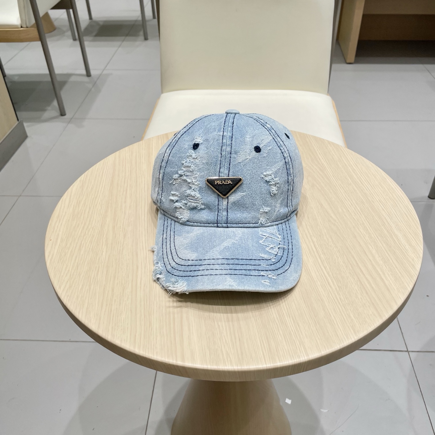  Prada普拉达 2025早秋新款大牌款棒球帽，经典款男女通用