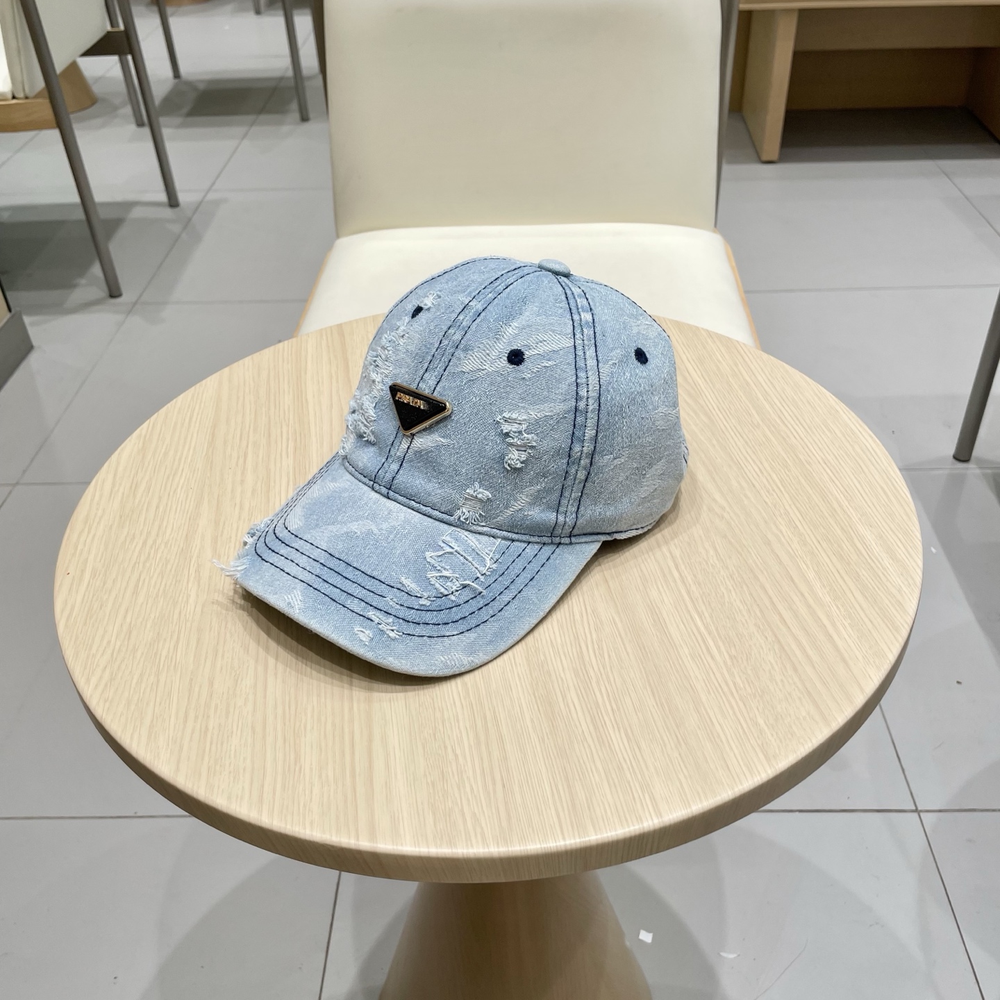  Prada普拉达 2025早秋新款大牌款棒球帽，经典款男女通用