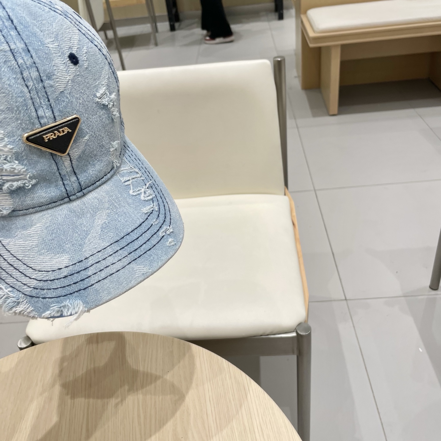  Prada普拉达 2025早秋新款大牌款棒球帽，经典款男女通用