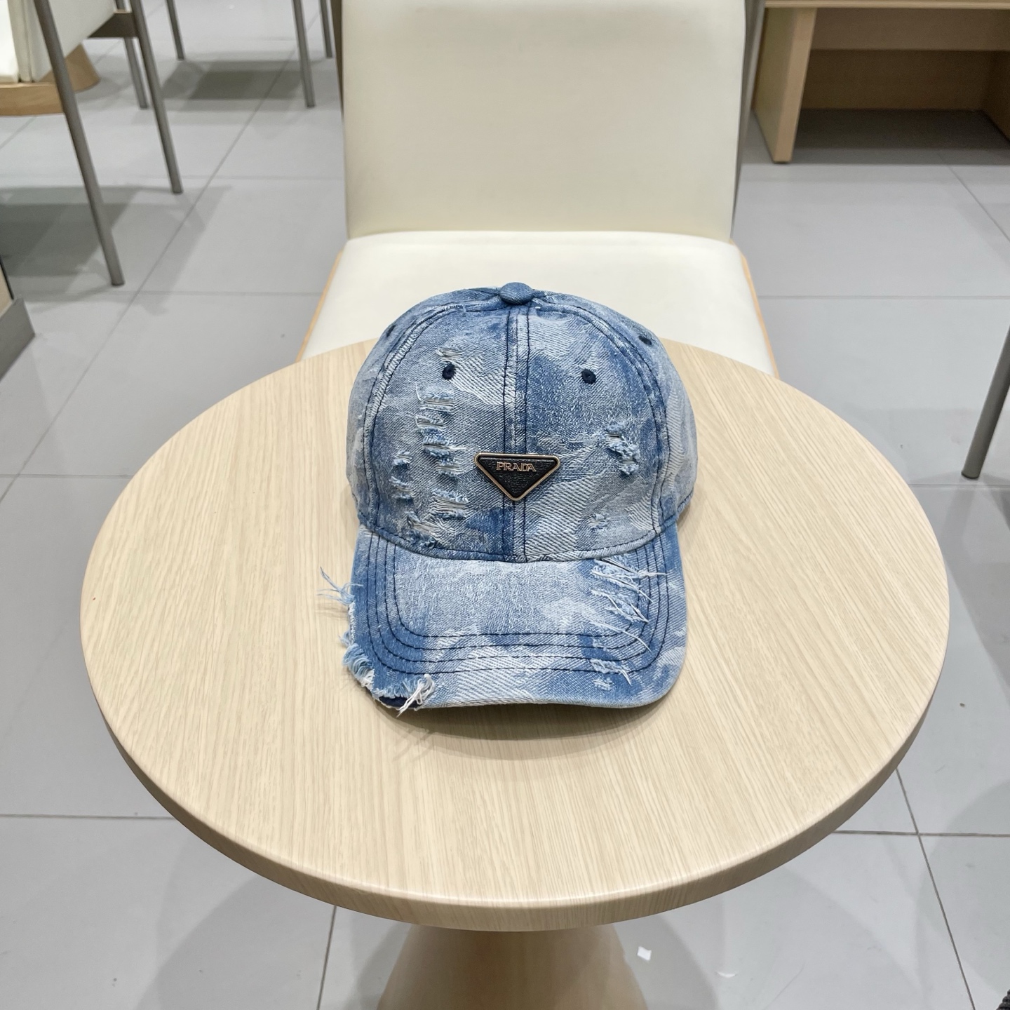  Prada普拉达 2025早秋新款大牌款棒球帽，经典款男女通用