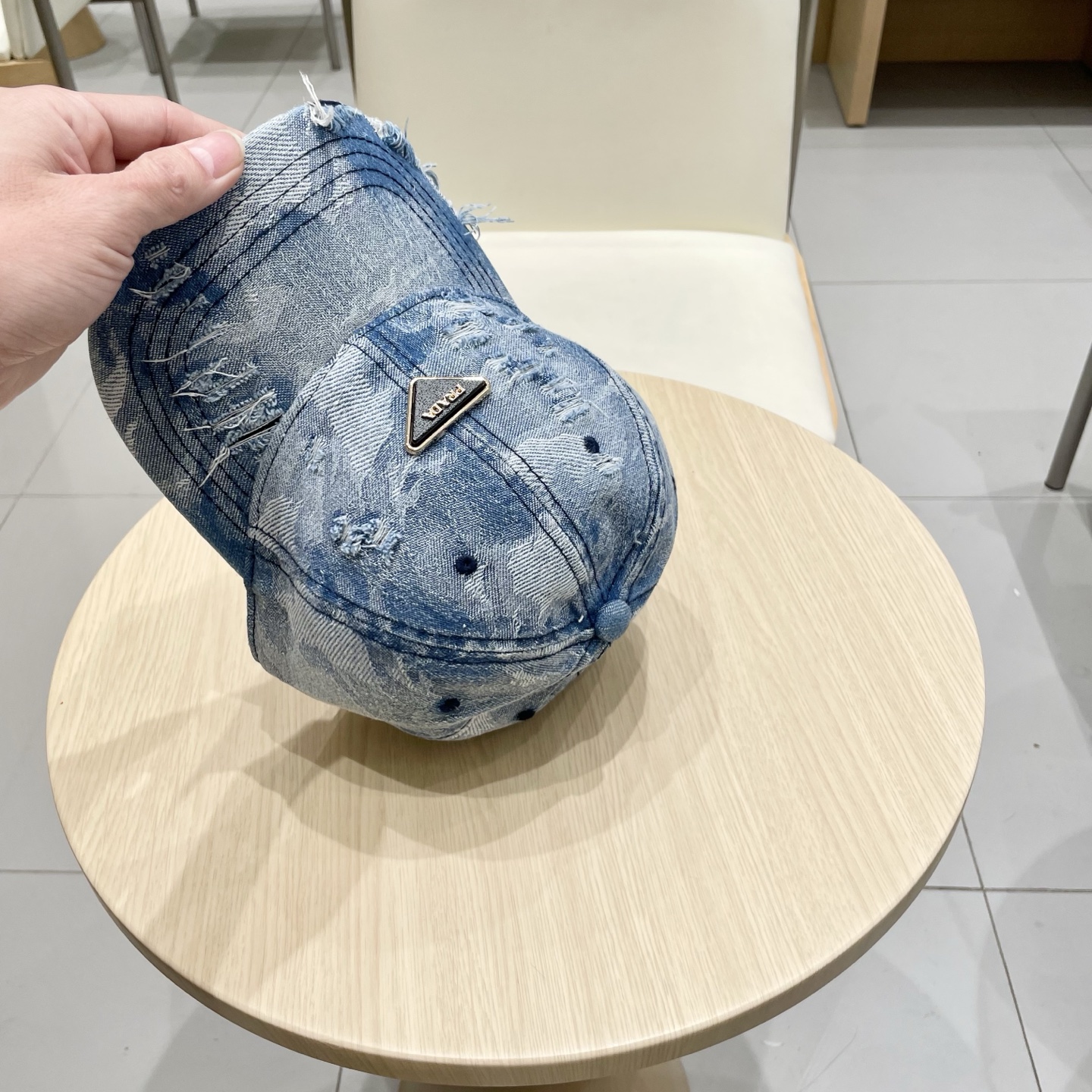  Prada普拉达 2025早秋新款大牌款棒球帽，经典款男女通用