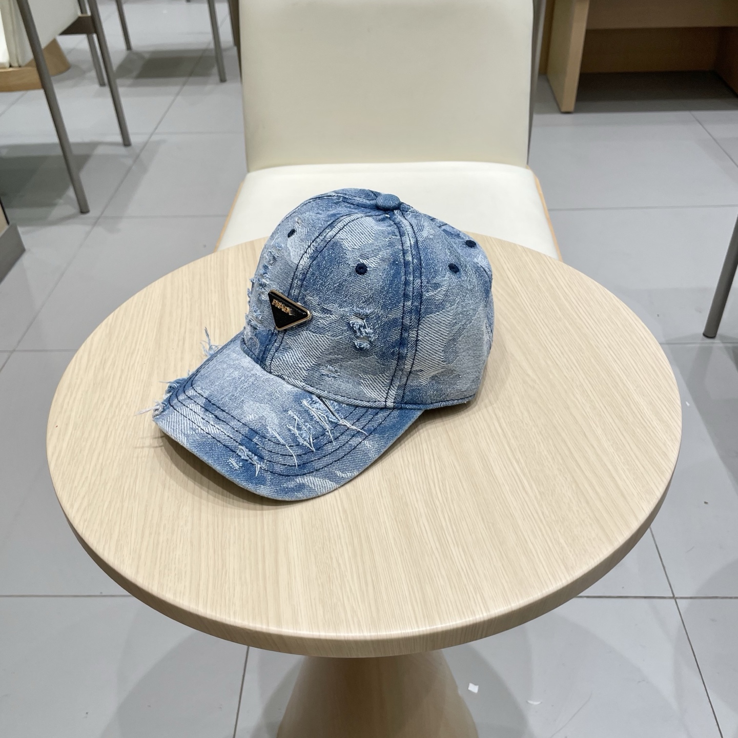  Prada普拉达 2025早秋新款大牌款棒球帽，经典款男女通用