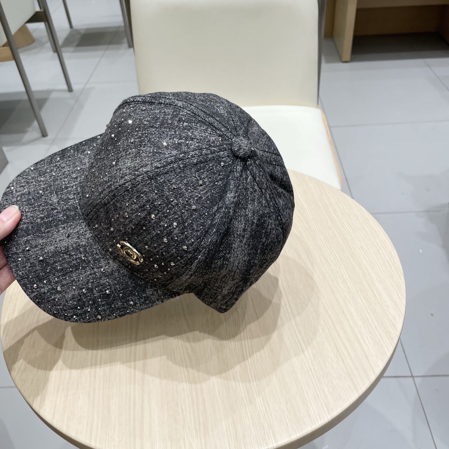  香奈儿CHANEL 新品高定满钻硬顶棒球帽，小香logo经典简约，时尚休闲设计 跑量新品