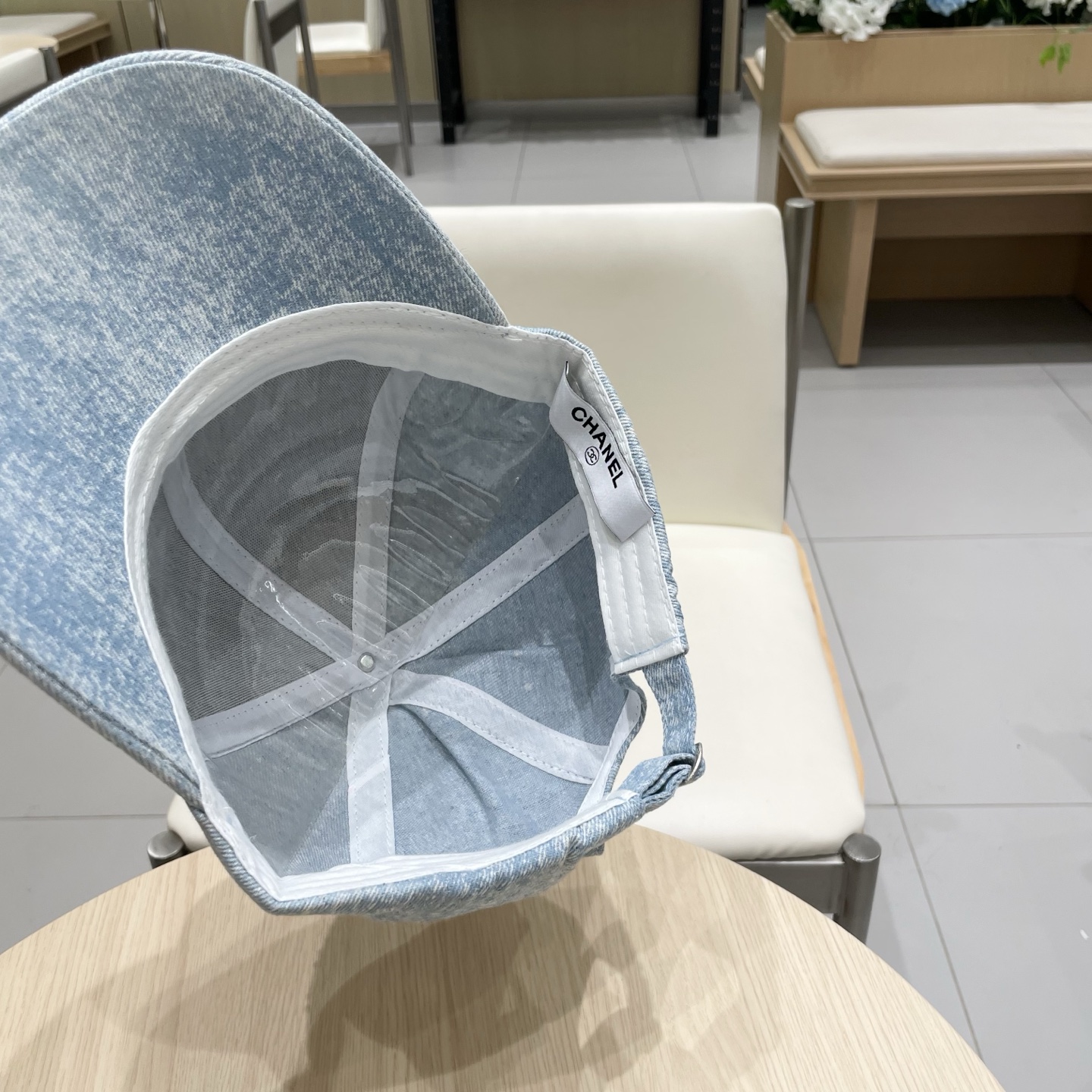  香奈儿CHANEL 新品高定满钻硬顶棒球帽，小香logo经典简约，时尚休闲设计 跑量新品