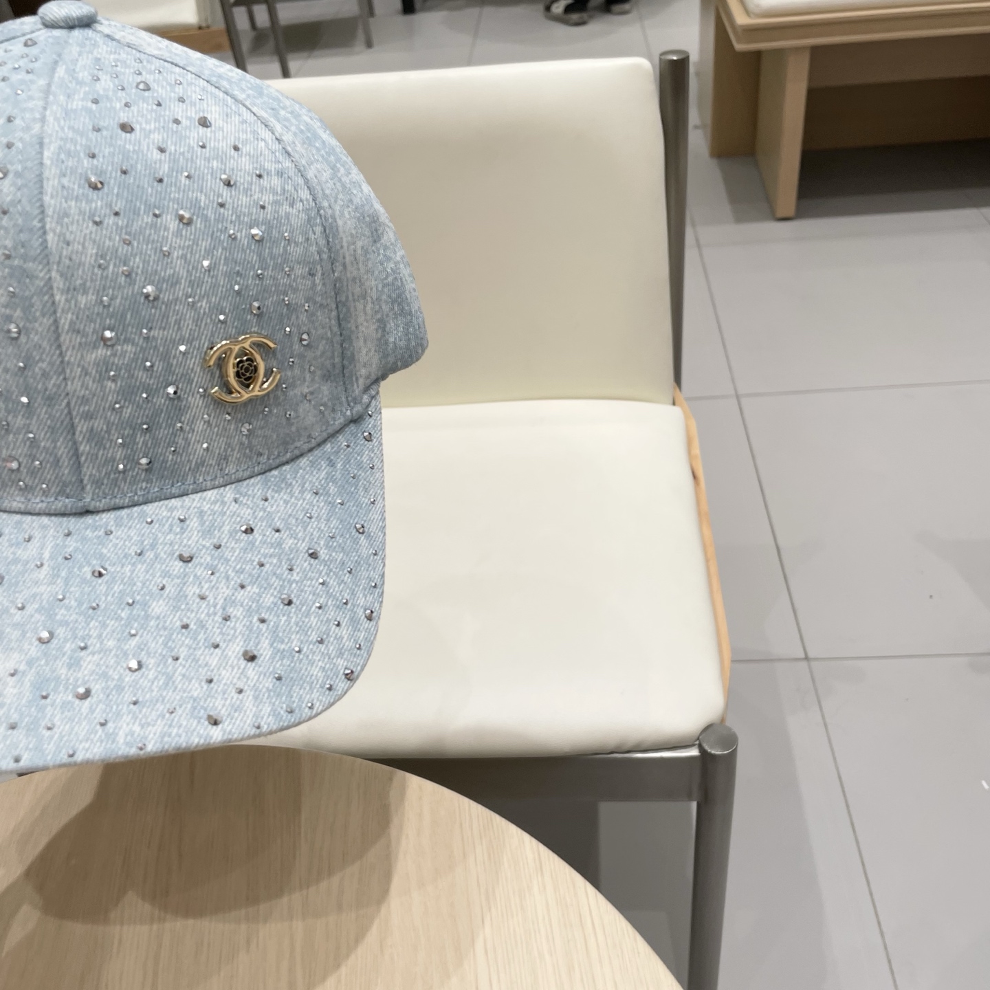  香奈儿CHANEL 新品高定满钻硬顶棒球帽，小香logo经典简约，时尚休闲设计 跑量新品