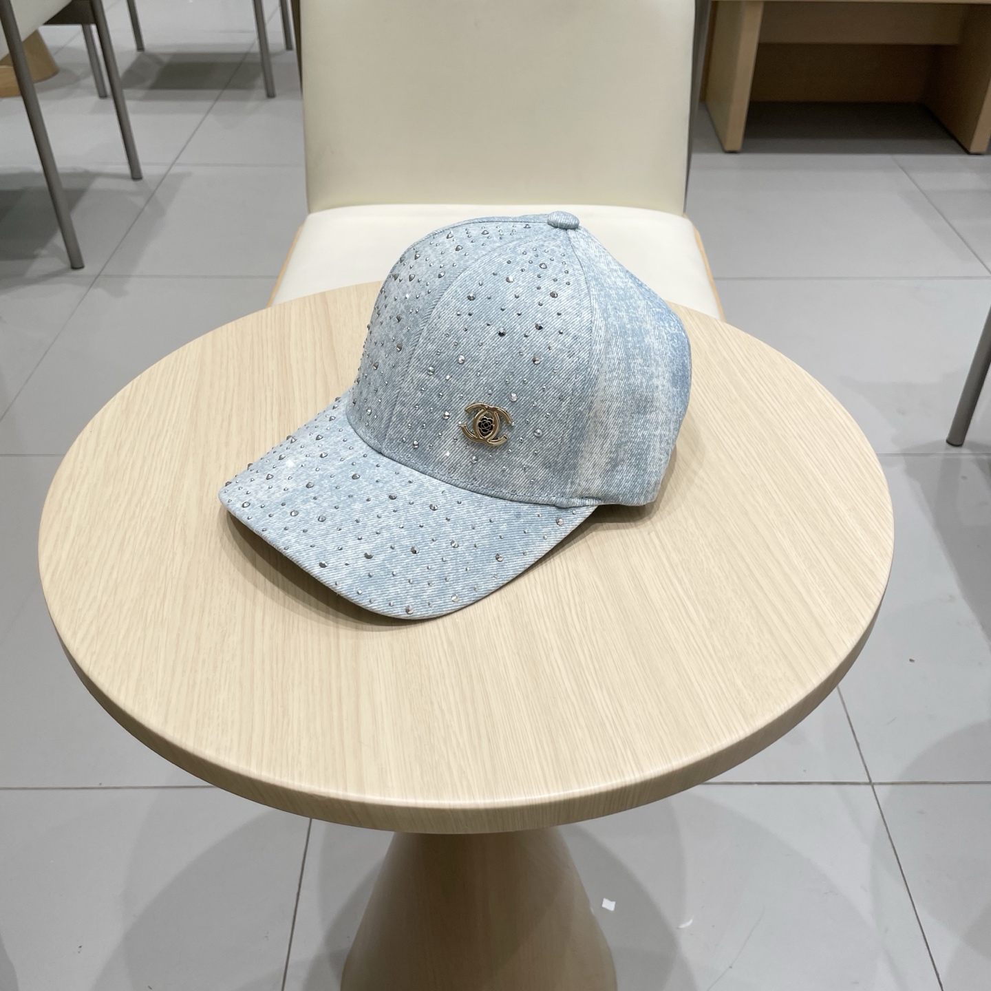  香奈儿CHANEL 新品高定满钻硬顶棒球帽，小香logo经典简约，时尚休闲设计 跑量新品