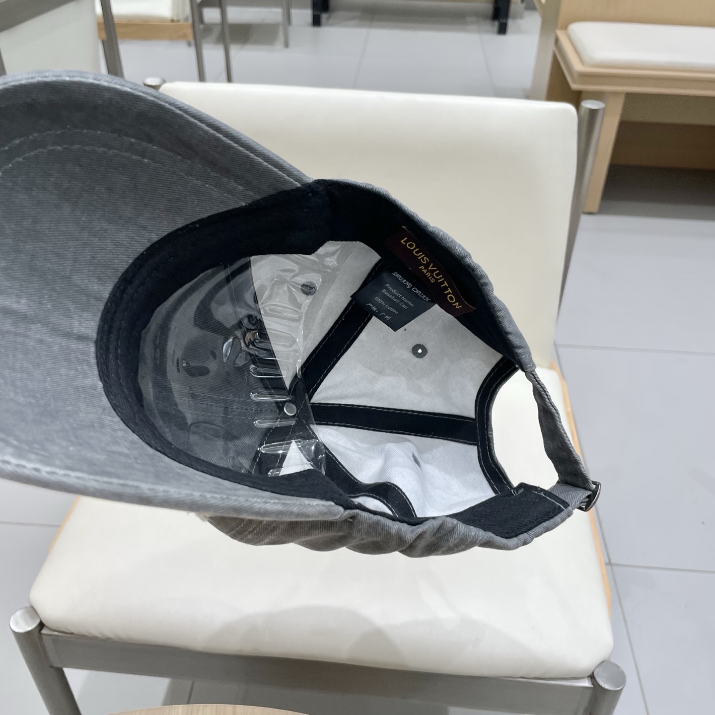  LV路易威登原单破洞棒球帽  轻盈透气。完美版型，独家实物拍摄，男女适用