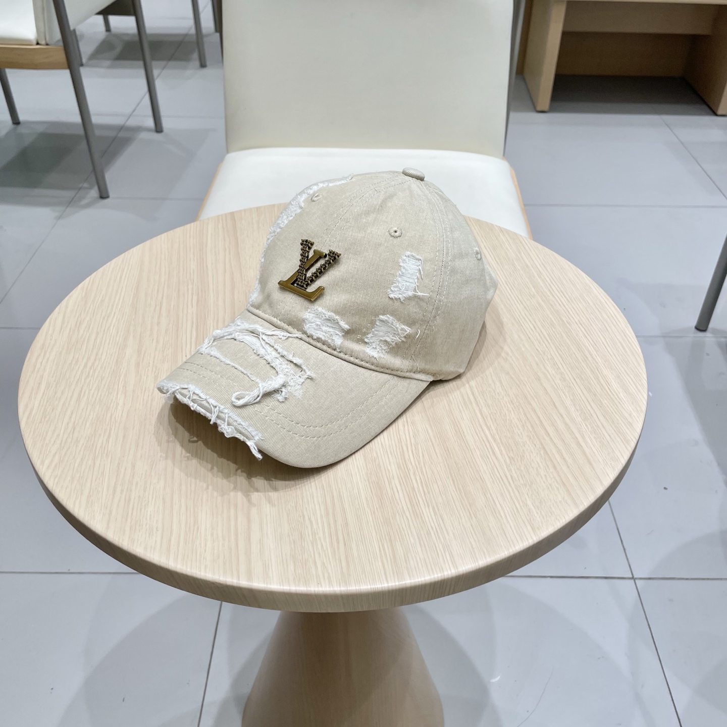  LV路易威登原单破洞棒球帽  轻盈透气。完美版型，独家实物拍摄，男女适用