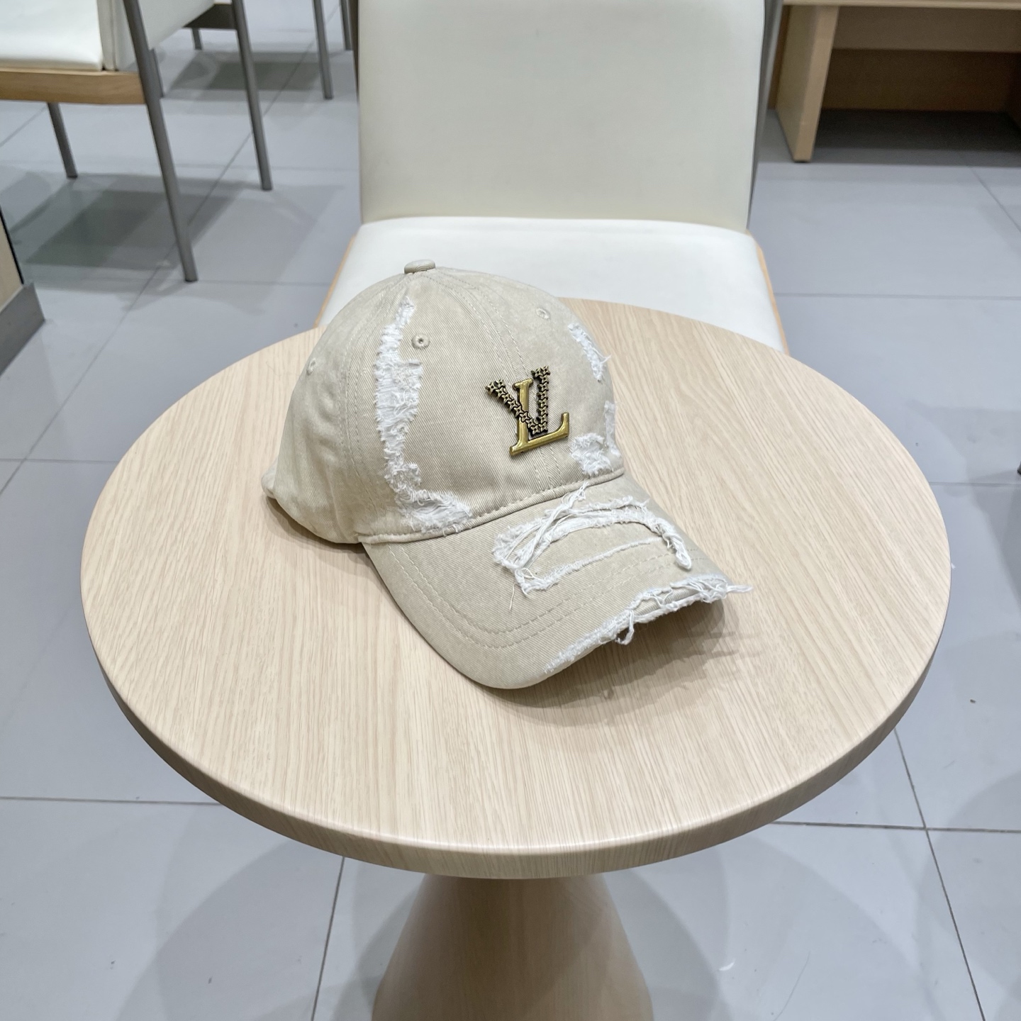  LV路易威登原单破洞棒球帽  轻盈透气。完美版型，独家实物拍摄，男女适用