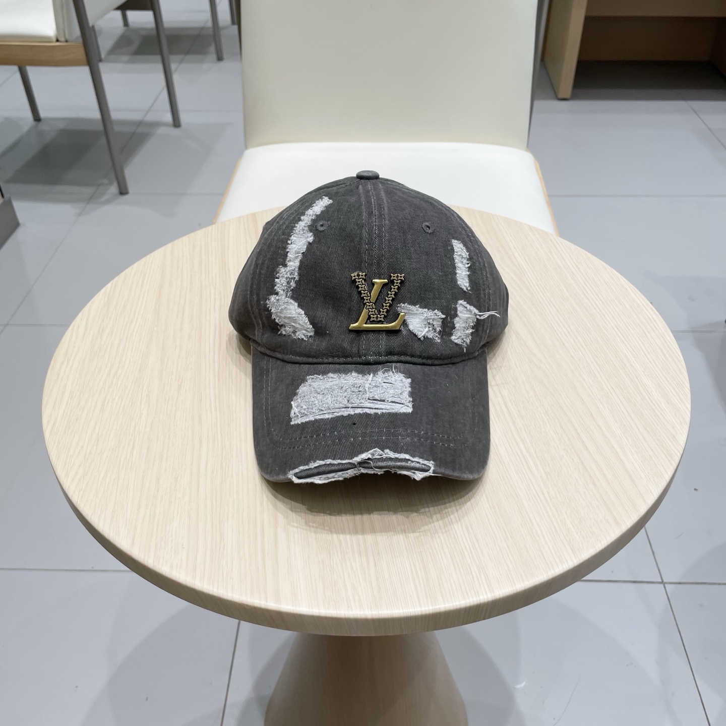  LV路易威登原单破洞棒球帽  轻盈透气。完美版型，独家实物拍摄，男女适用