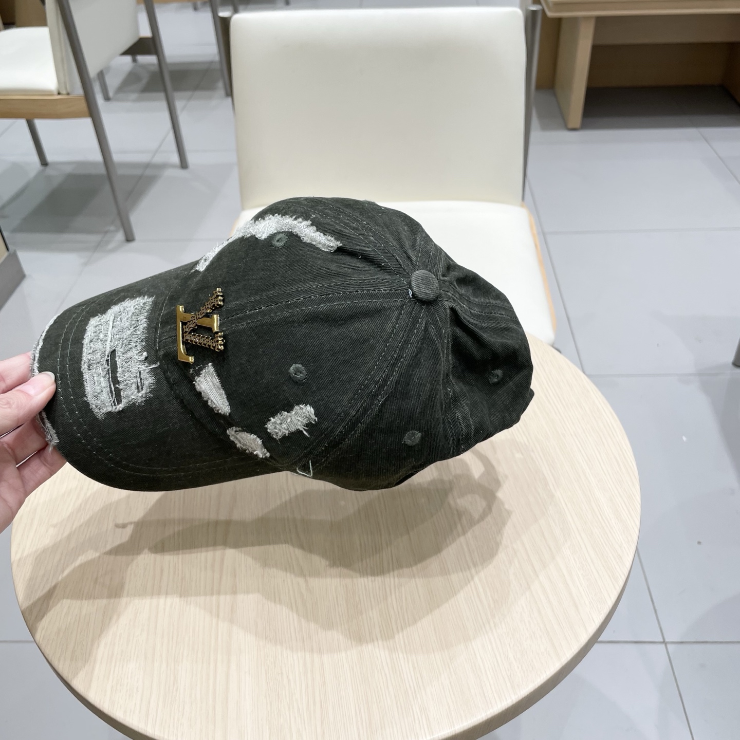  LV路易威登原单破洞棒球帽  轻盈透气。完美版型，独家实物拍摄，男女适用