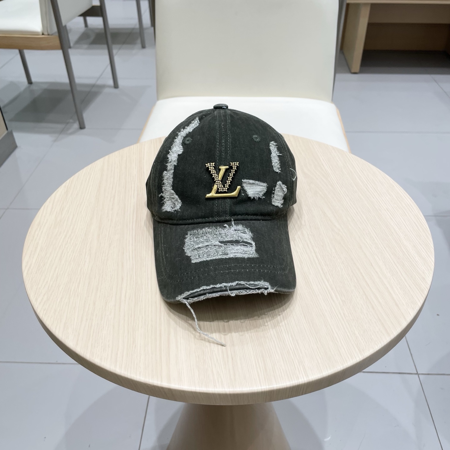  LV路易威登原单破洞棒球帽  轻盈透气。完美版型，独家实物拍摄，男女适用