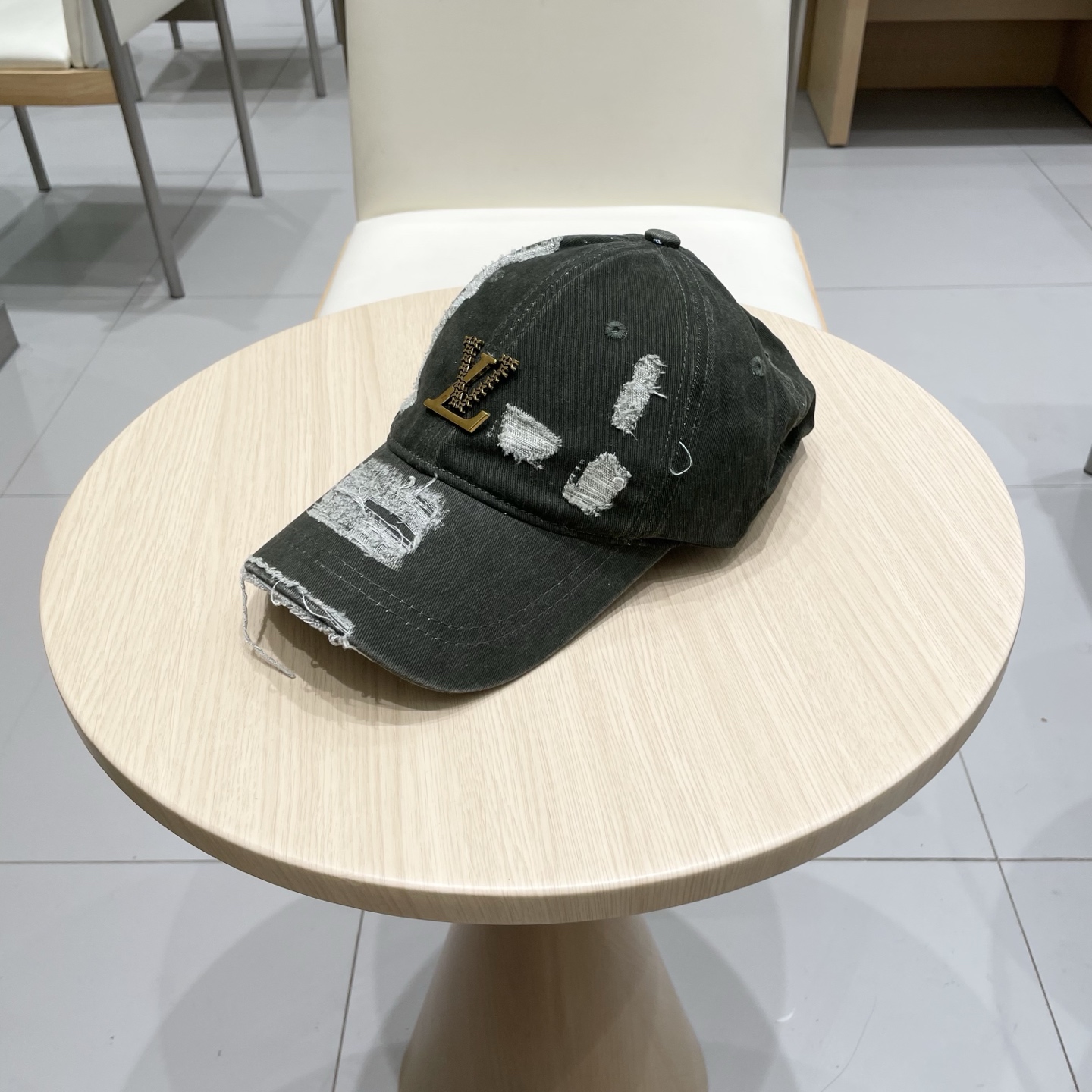  LV路易威登原单破洞棒球帽  轻盈透气。完美版型，独家实物拍摄，男女适用