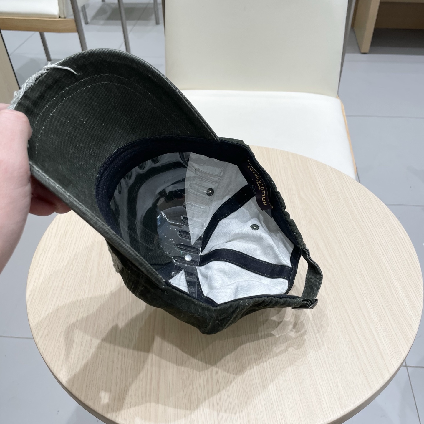  LV路易威登原单破洞棒球帽  轻盈透气。完美版型，独家实物拍摄，男女适用