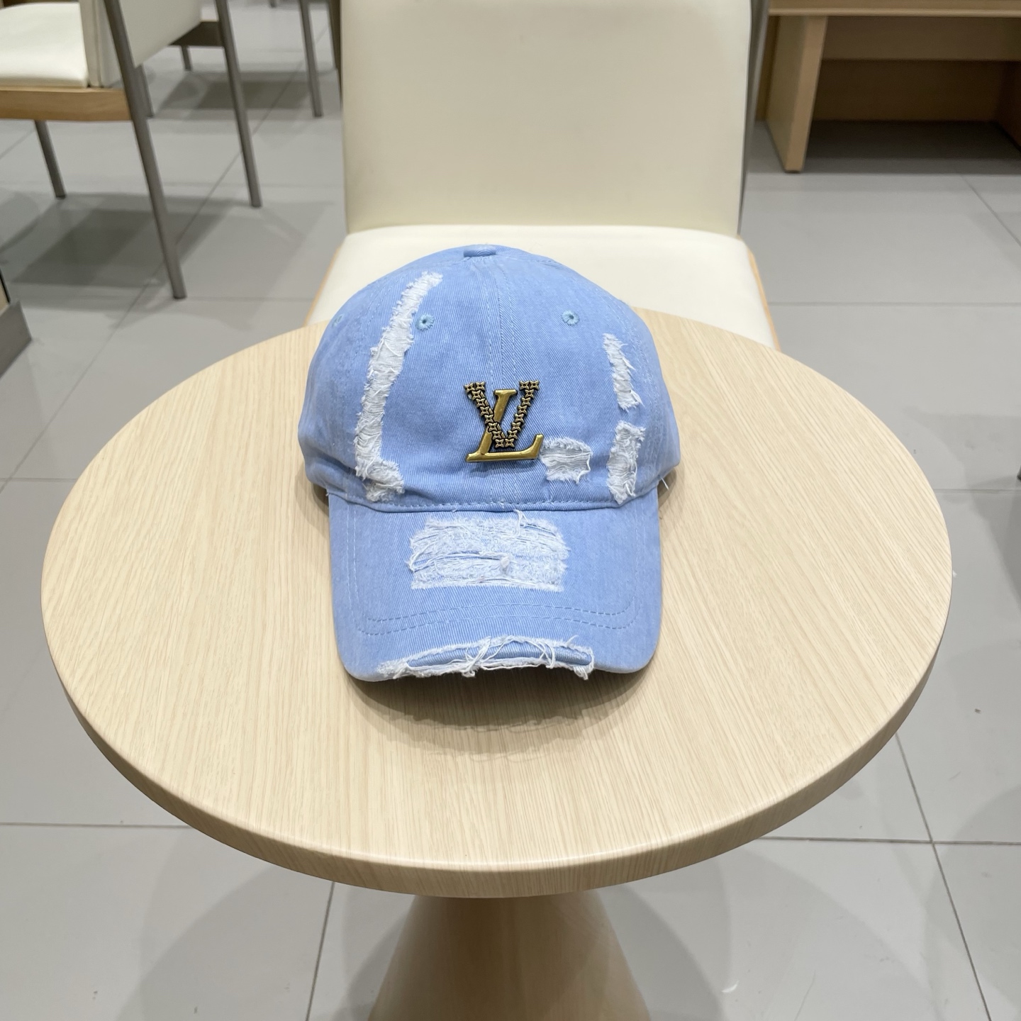  LV路易威登原单破洞棒球帽  轻盈透气。完美版型，独家实物拍摄，男女适用