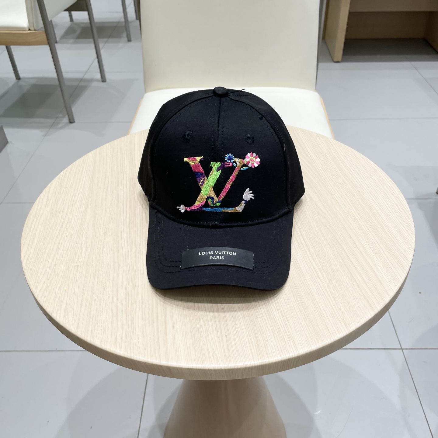  🧢LV路易威登🧢 官网高版出货，刺绣字母棒球帽，非常经典的经典，流行的复古美，四季可用，出门必备，非常