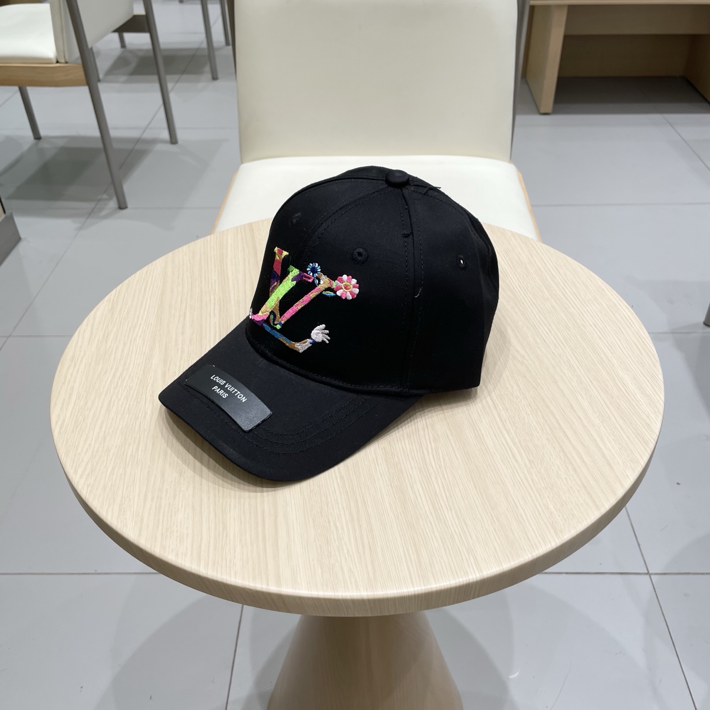  🧢LV路易威登🧢 官网高版出货，刺绣字母棒球帽，非常经典的经典，流行的复古美，四季可用，出门必备，非常