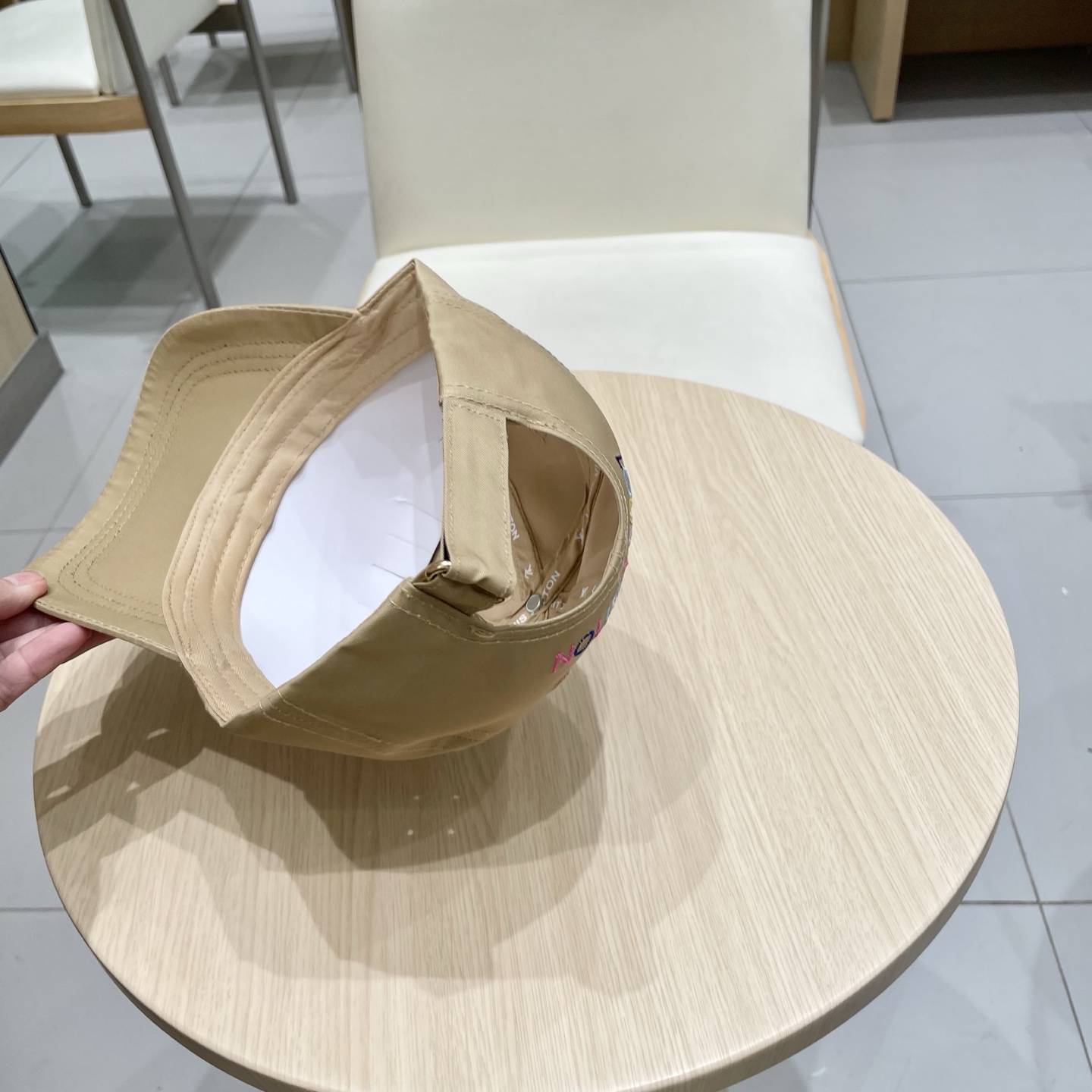  🧢LV路易威登🧢 官网高版出货，刺绣字母棒球帽，非常经典的经典，流行的复古美，四季可用，出门必备，非常