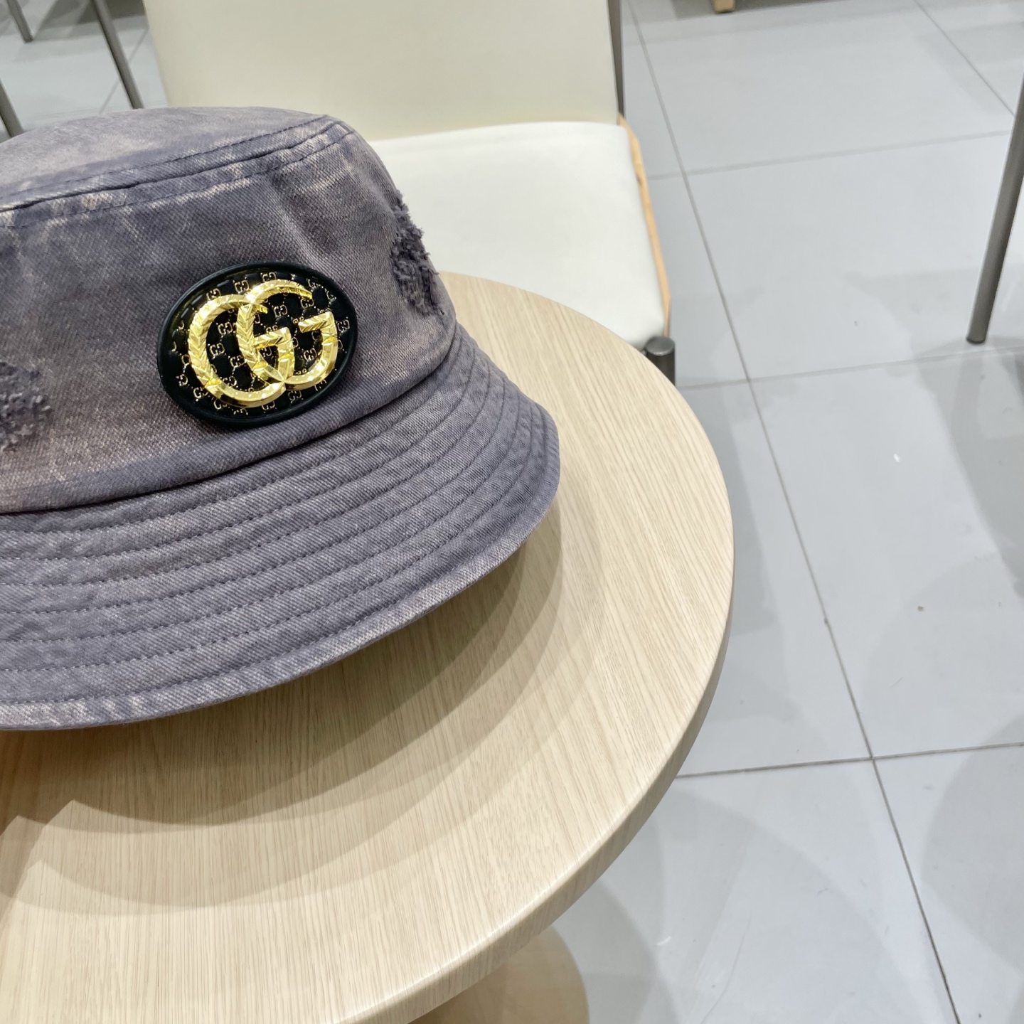  古奇渔夫帽GUCCI 2025新款原单品质火爆来袭 🔥🎩 工艺非常精美 高档大气上档次！低调奢华，方便