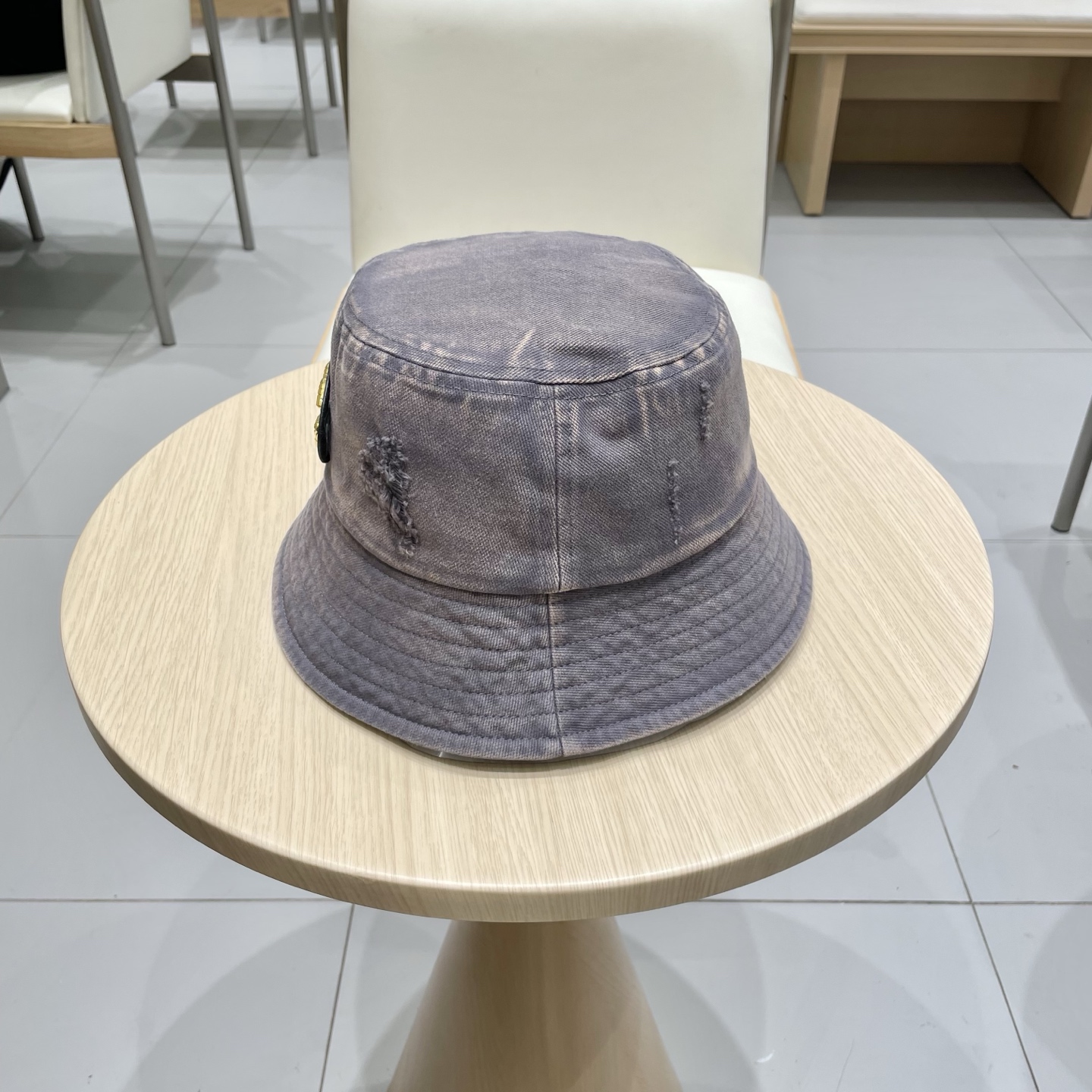  古奇渔夫帽GUCCI 2025新款原单品质火爆来袭 🔥🎩 工艺非常精美 高档大气上档次！低调奢华，方便