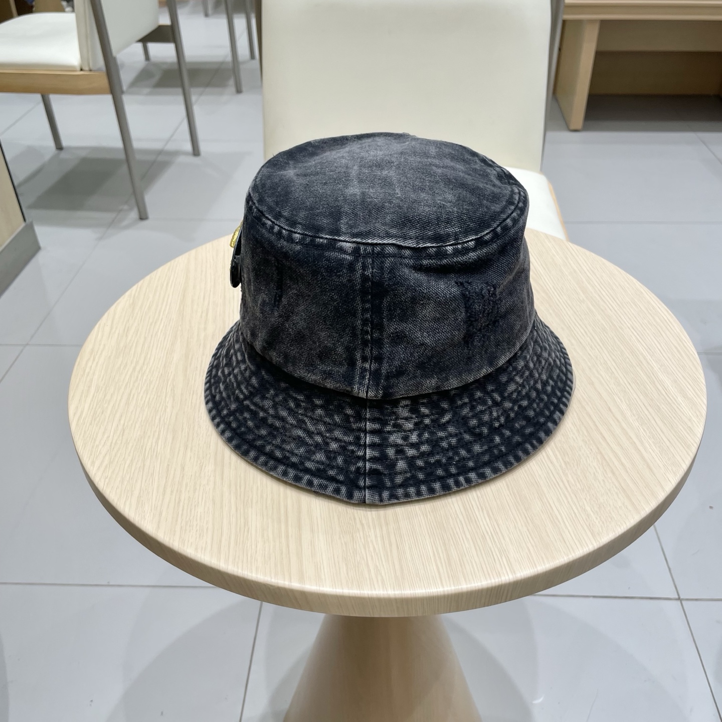  古奇渔夫帽GUCCI 2025新款原单品质火爆来袭 🔥🎩 工艺非常精美 高档大气上档次！低调奢华，方便