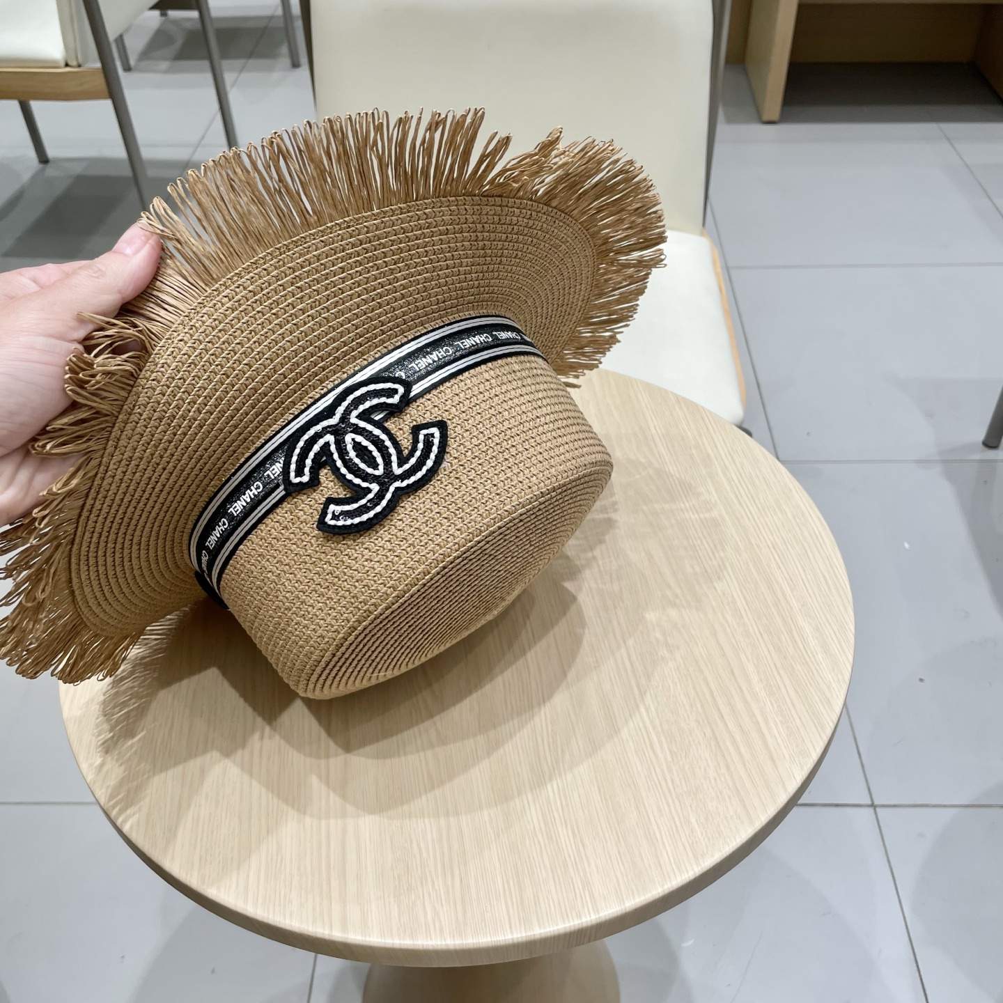   【CHANEL香奈儿】2025新款小香风草编度假风盆帽草帽，大牌风～出街旅行单品