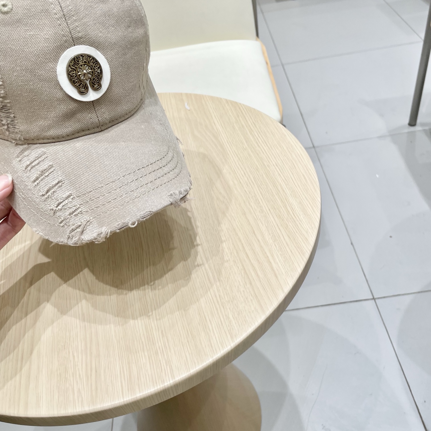 克罗心 🆕🆕春款棒球帽，个性时尚款
经典十字架标志，休闲带点酷酷的感觉，中性款
男女同款！多种色系，超好