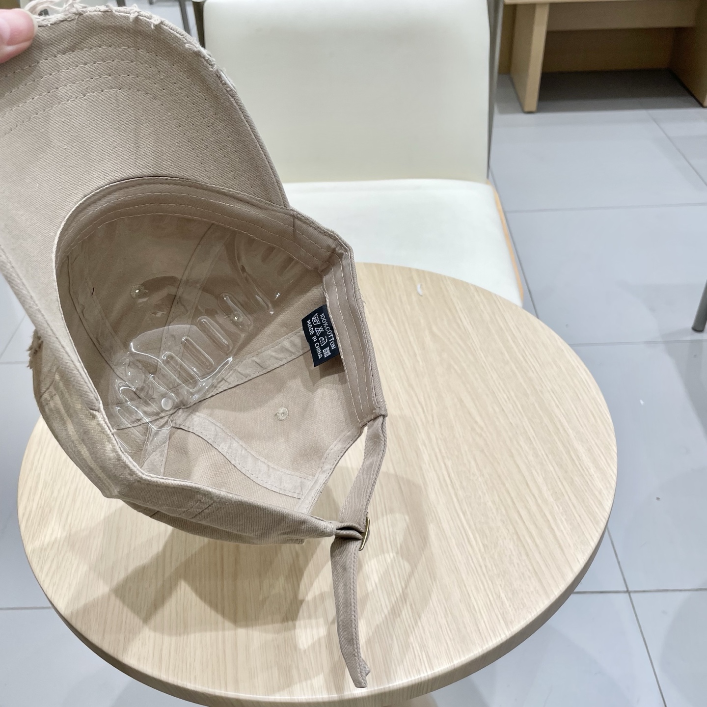 克罗心 🆕🆕春款棒球帽，个性时尚款
经典十字架标志，休闲带点酷酷的感觉，中性款
男女同款！多种色系，超好