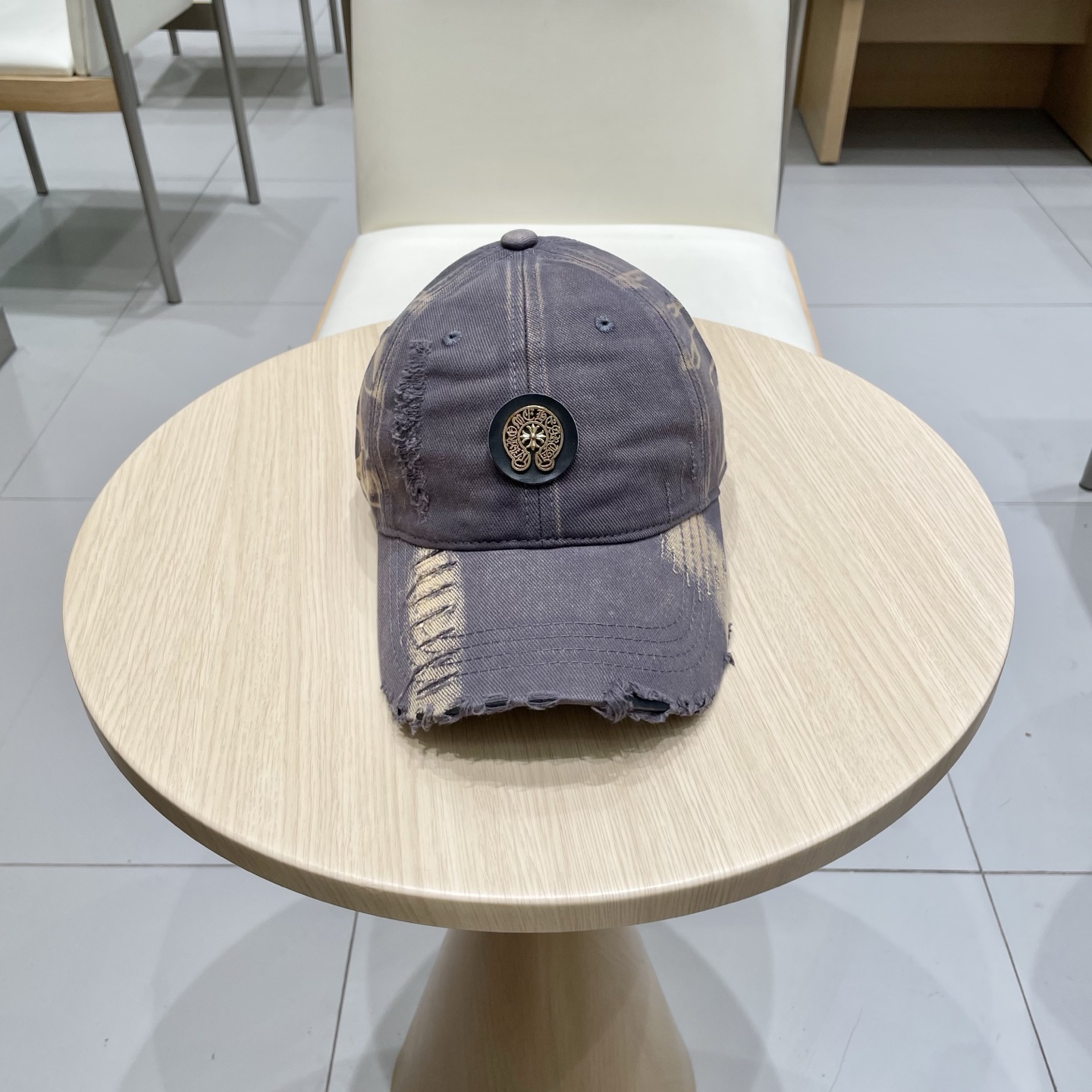 克罗心 🆕🆕春款棒球帽，个性时尚款
经典十字架标志，休闲带点酷酷的感觉，中性款
男女同款！多种色系，超好