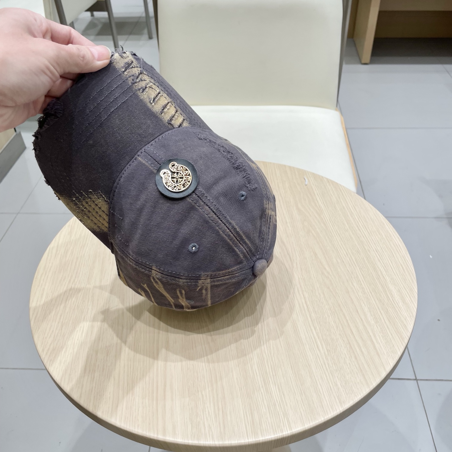 克罗心 🆕🆕春款棒球帽，个性时尚款
经典十字架标志，休闲带点酷酷的感觉，中性款
男女同款！多种色系，超好