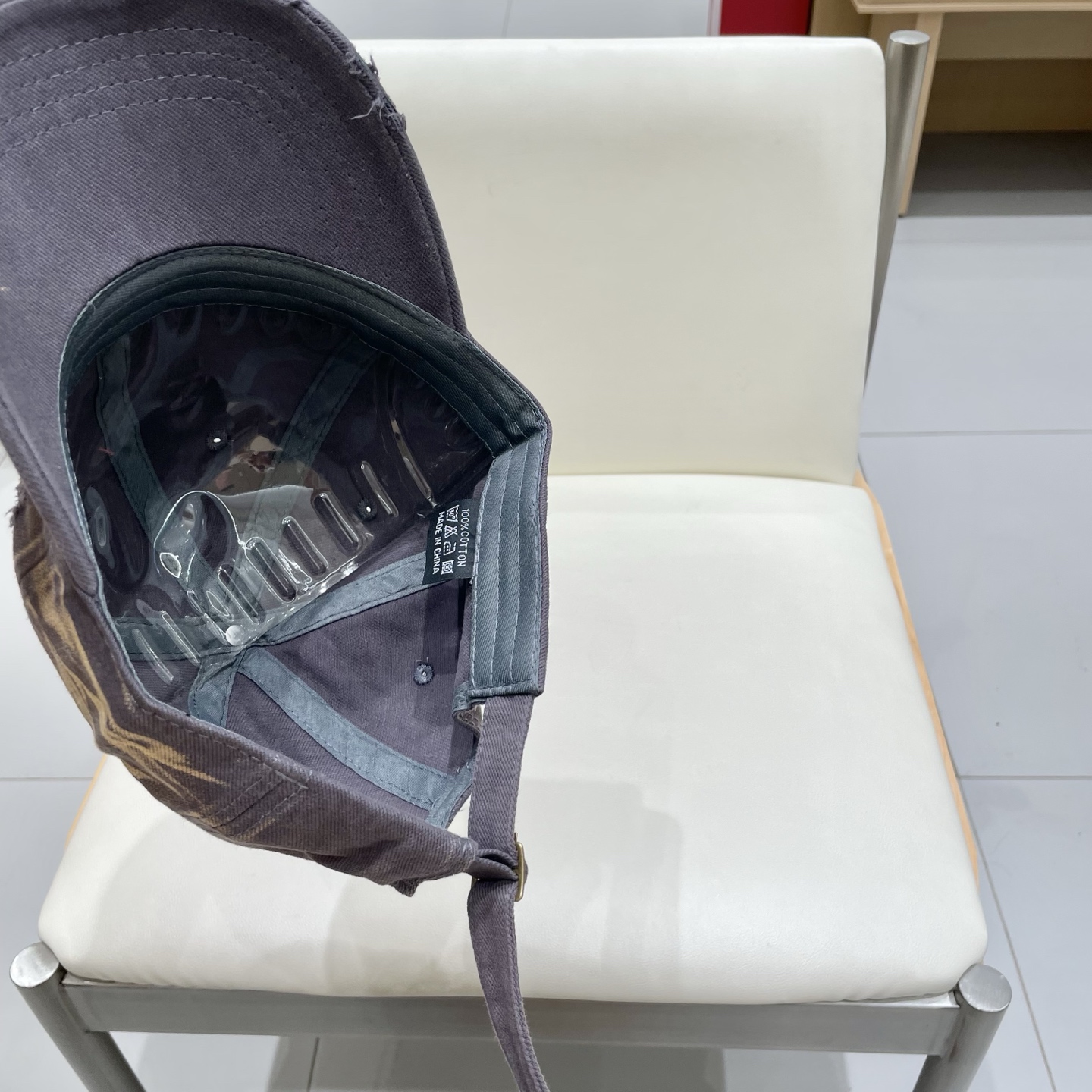 克罗心 🆕🆕春款棒球帽，个性时尚款
经典十字架标志，休闲带点酷酷的感觉，中性款
男女同款！多种色系，超好