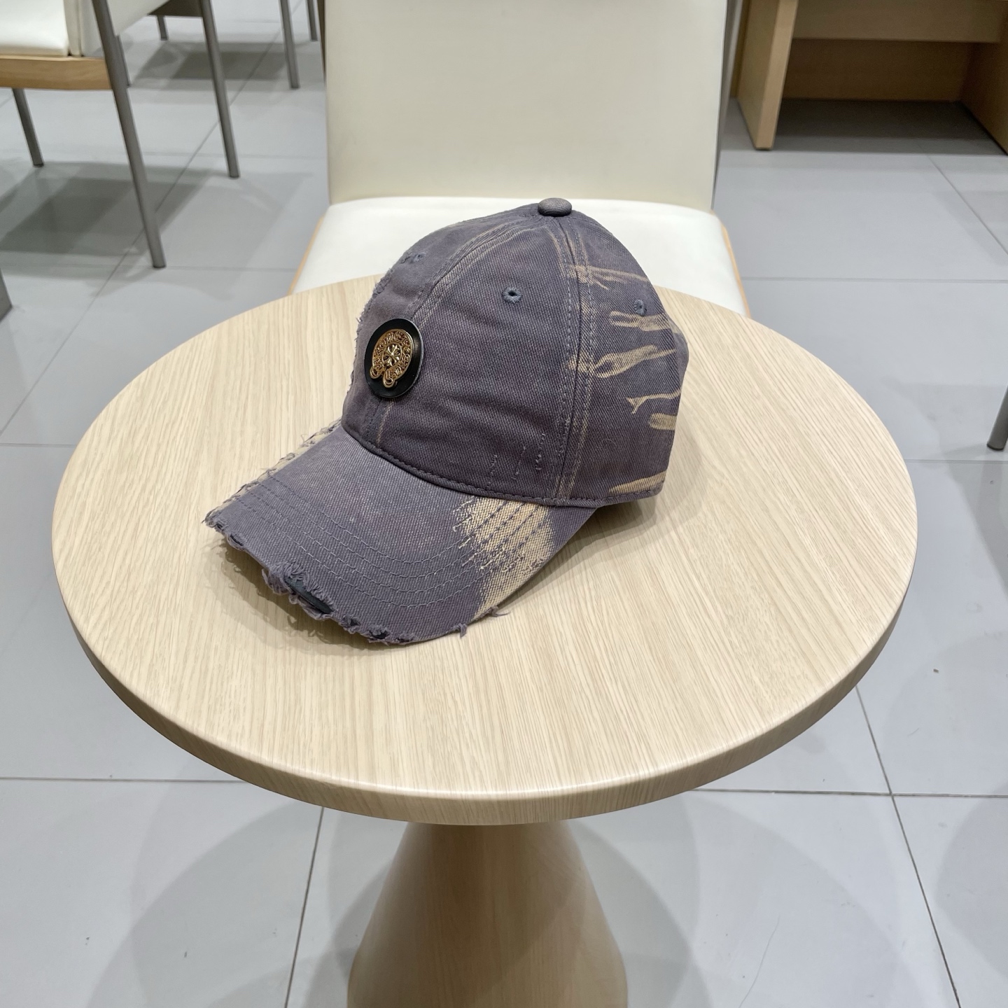 克罗心 🆕🆕春款棒球帽，个性时尚款
经典十字架标志，休闲带点酷酷的感觉，中性款
男女同款！多种色系，超好