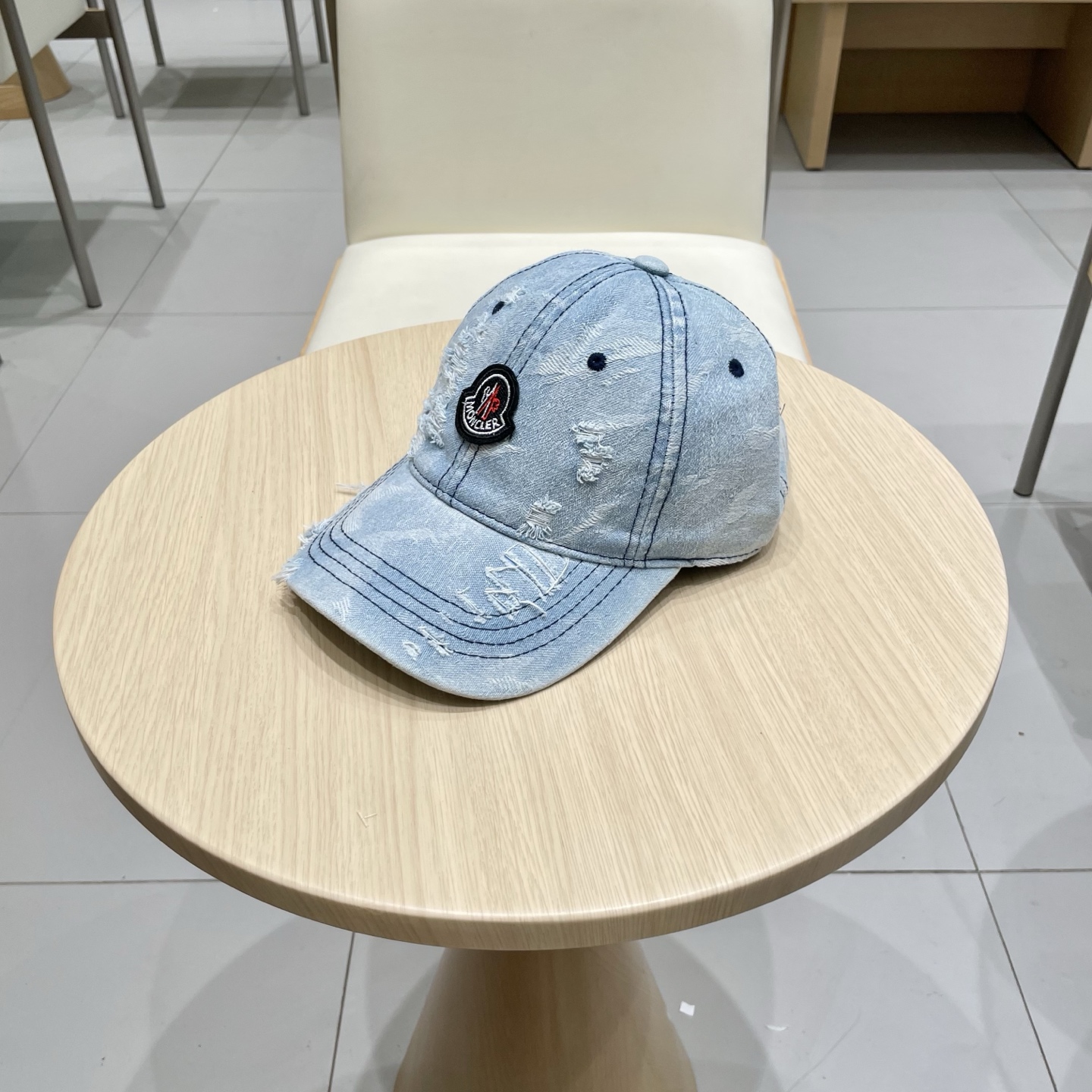  蒙口MONCLER新款棒球帽，时尚炸街单品，风格很OK，网红.时尚博主的最爱！高品质舒适透气，凹造型很