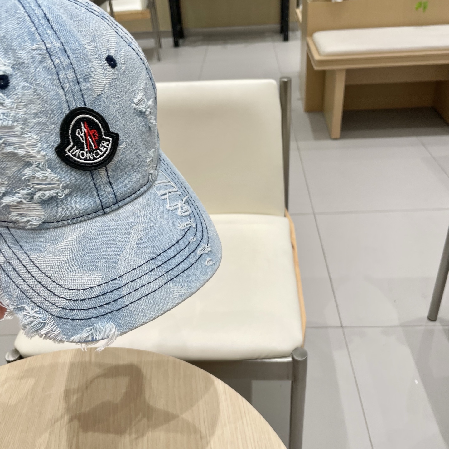  蒙口MONCLER新款棒球帽，时尚炸街单品，风格很OK，网红.时尚博主的最爱！高品质舒适透气，凹造型很