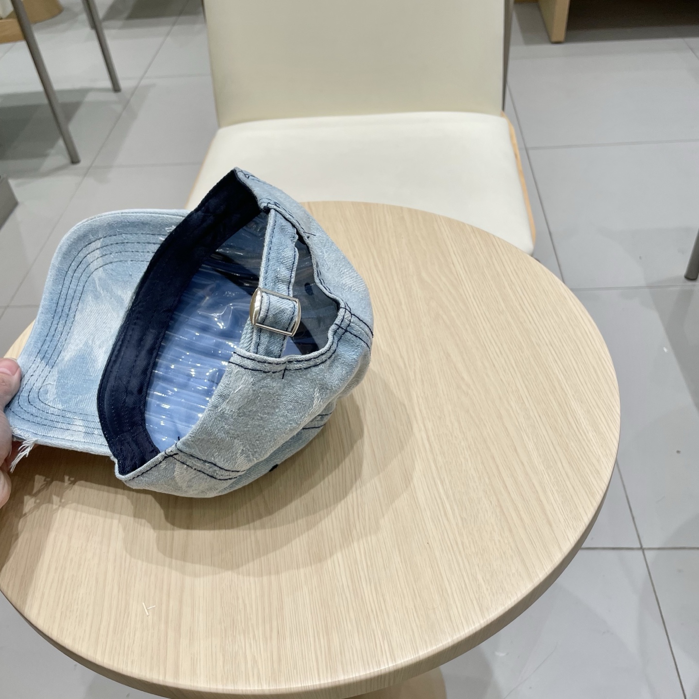  蒙口MONCLER新款棒球帽，时尚炸街单品，风格很OK，网红.时尚博主的最爱！高品质舒适透气，凹造型很