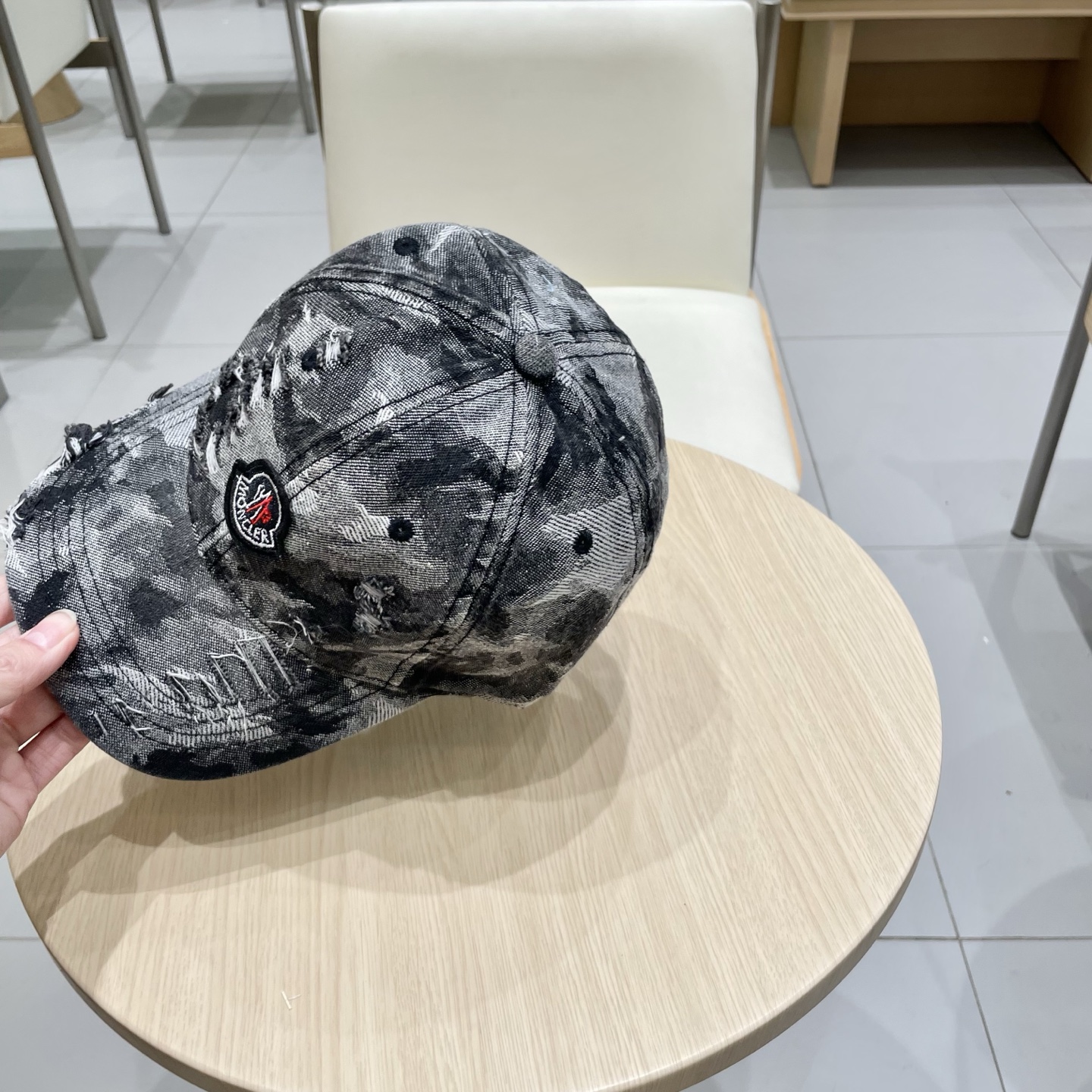  蒙口MONCLER新款棒球帽，时尚炸街单品，风格很OK，网红.时尚博主的最爱！高品质舒适透气，凹造型很