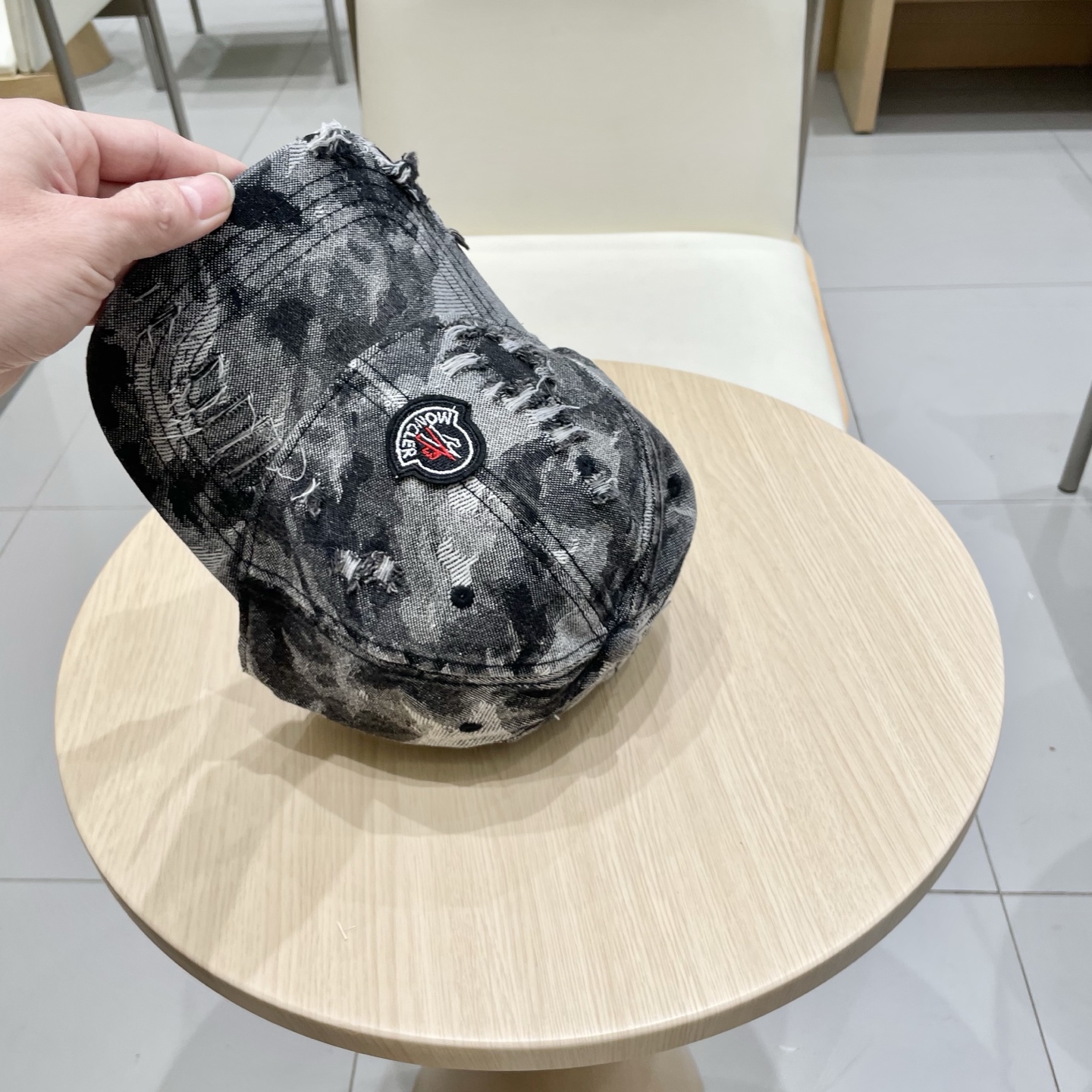  蒙口MONCLER新款棒球帽，时尚炸街单品，风格很OK，网红.时尚博主的最爱！高品质舒适透气，凹造型很