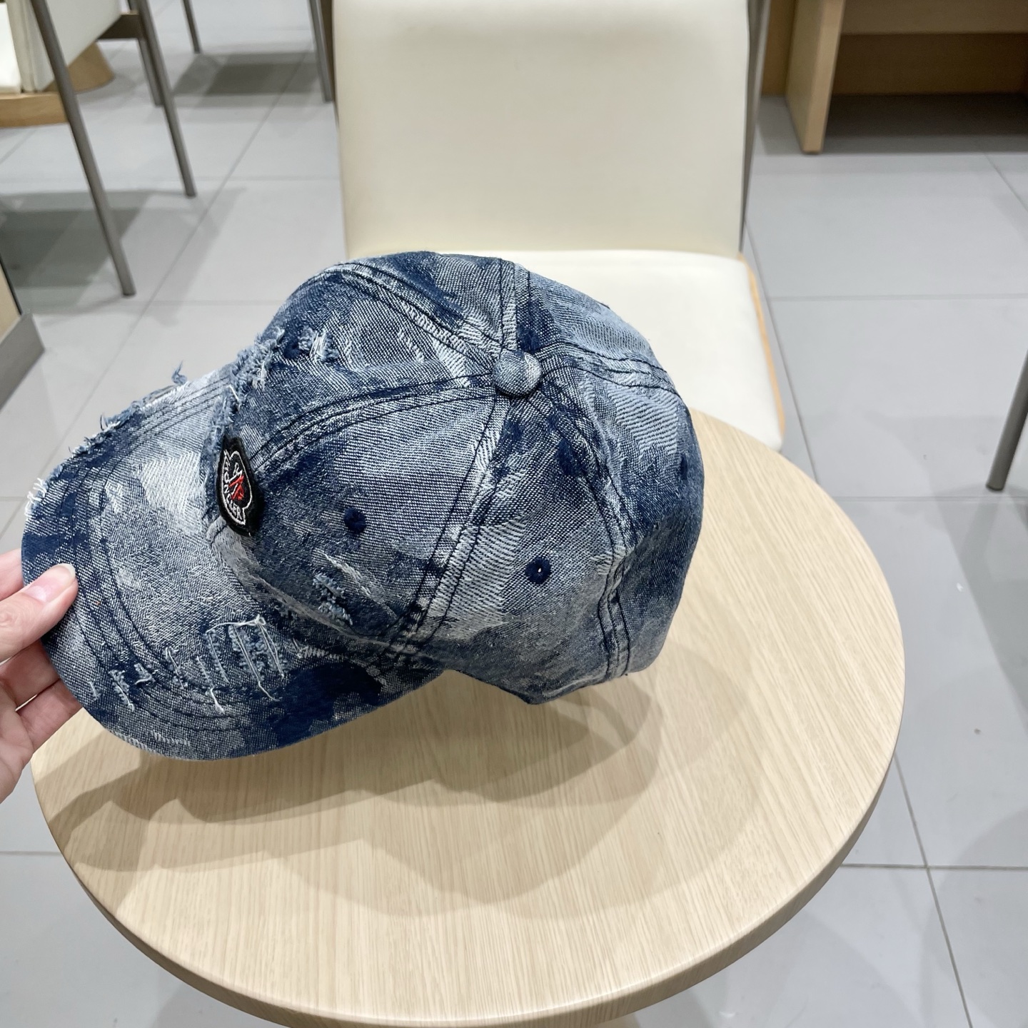  蒙口MONCLER新款棒球帽，时尚炸街单品，风格很OK，网红.时尚博主的最爱！高品质舒适透气，凹造型很